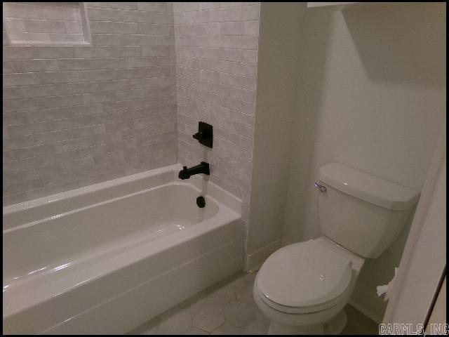 73 Tournay Circle Property Photo 12