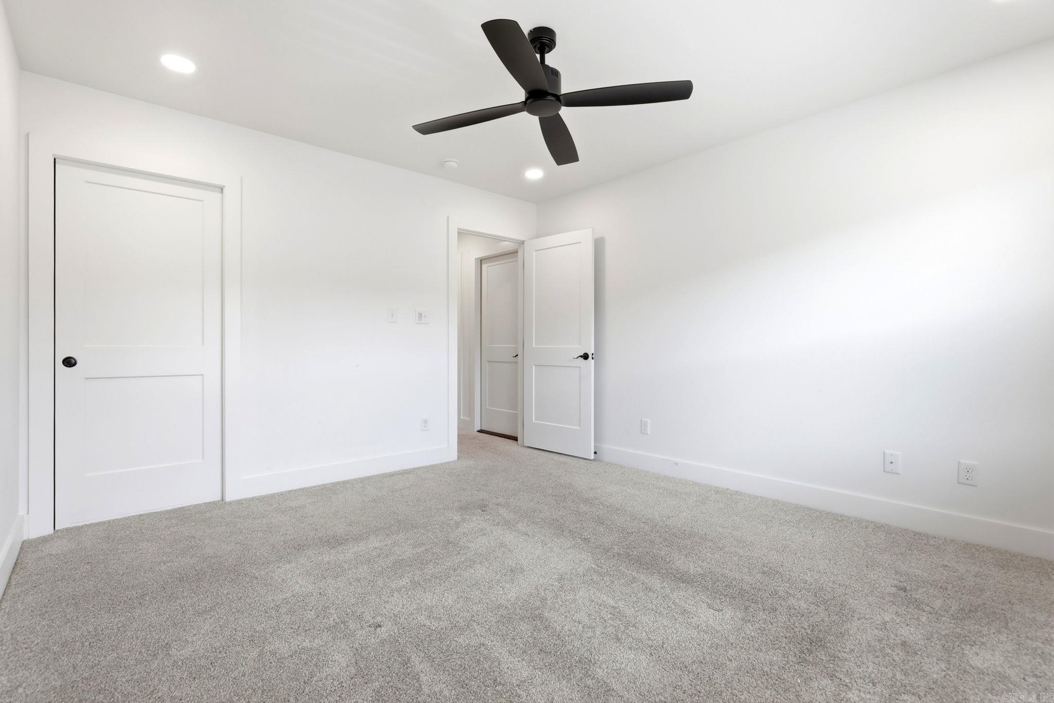 73 Tournay Circle Property Photo 22
