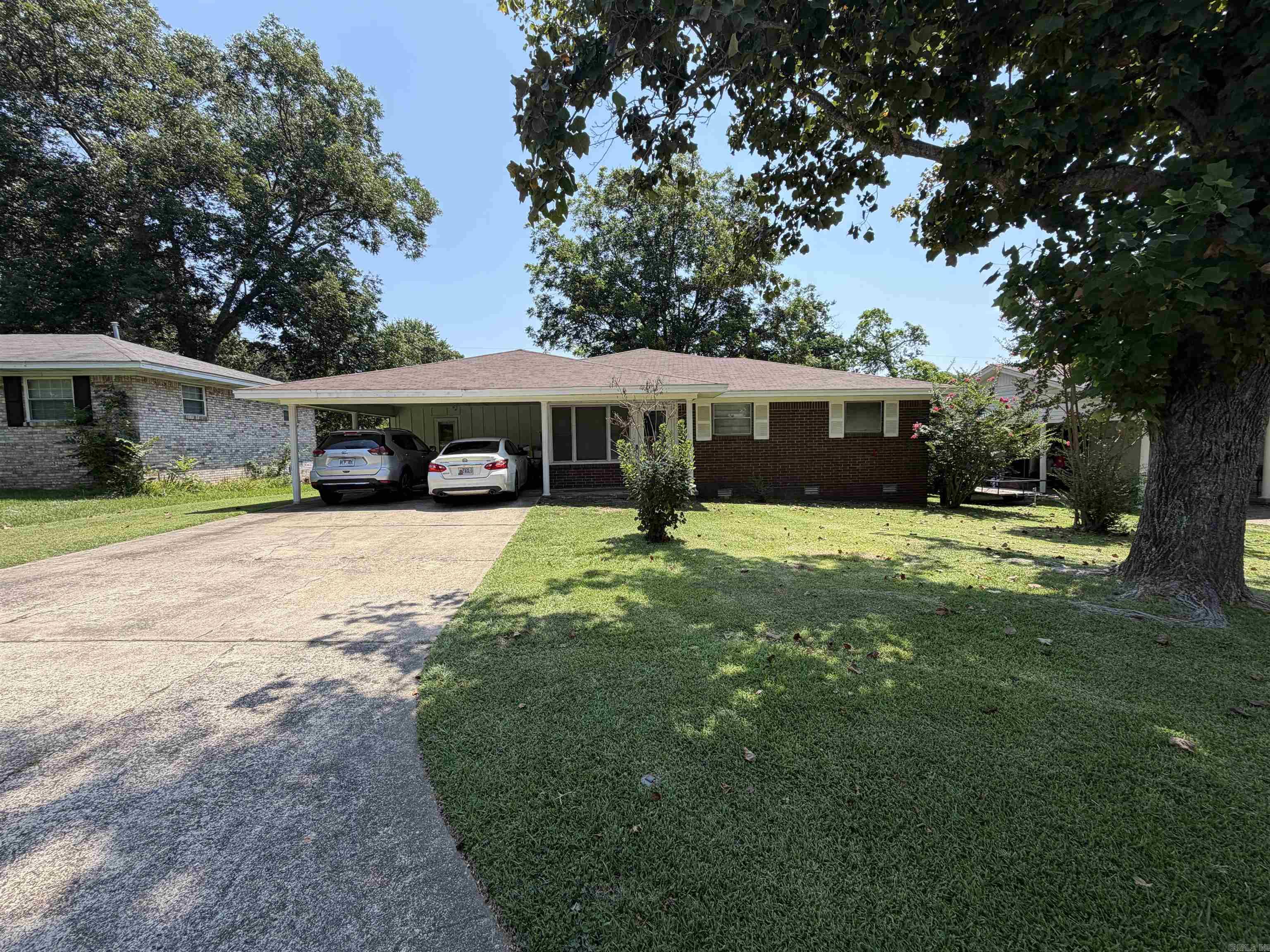 5812 Del Prado Drive Property Photo 1