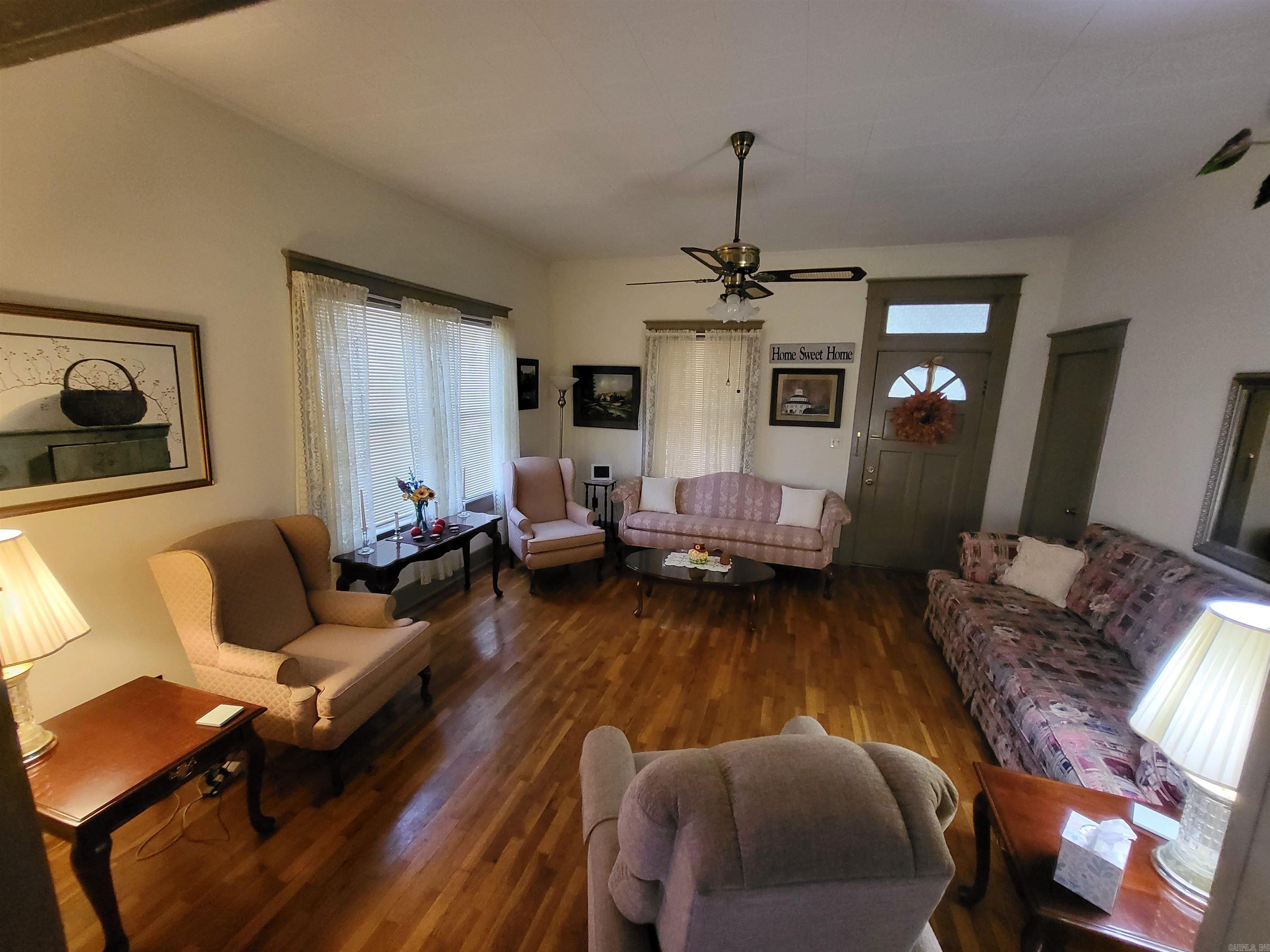 918 Twin Oaks Avenue Property Photo 20