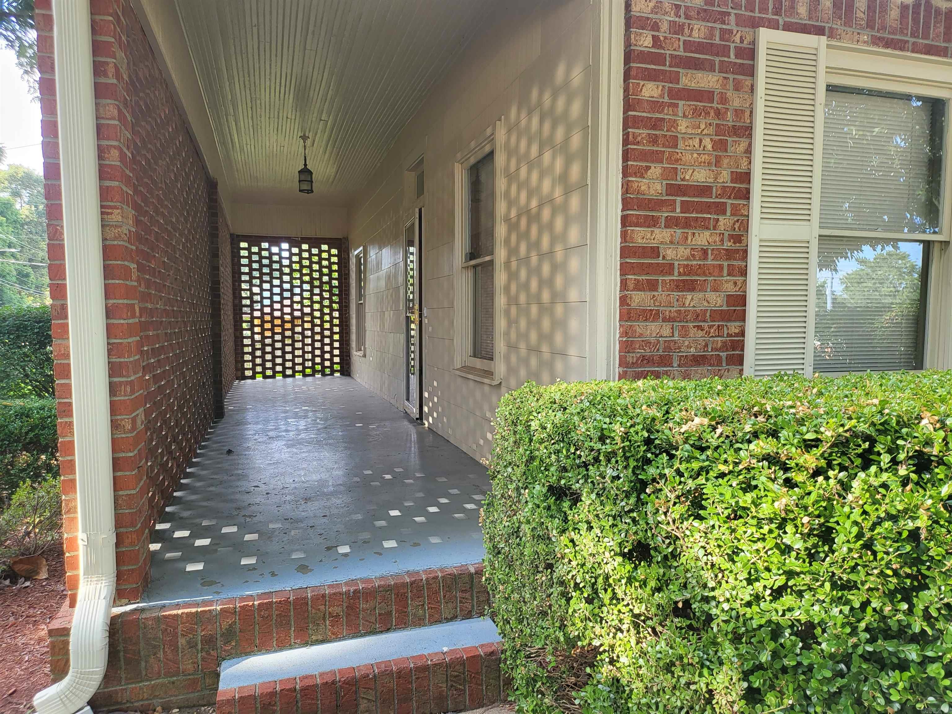 918 Twin Oaks Avenue Property Photo 23