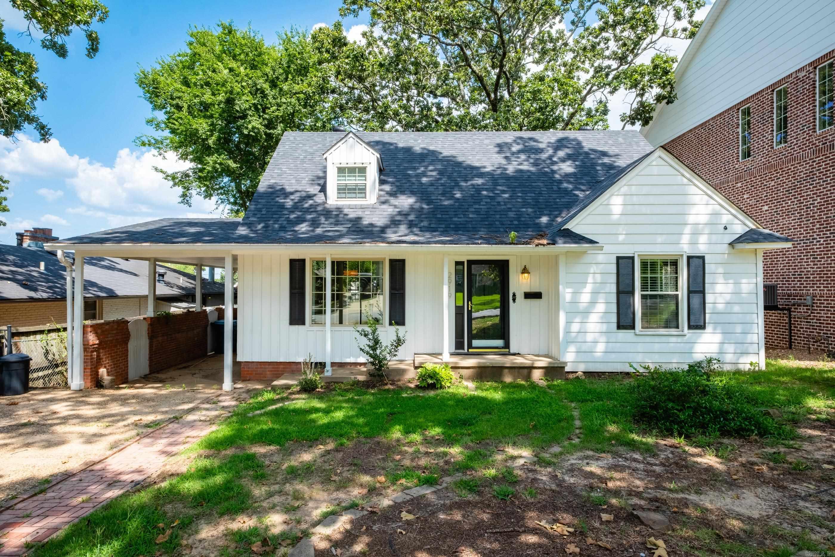 2919 Fillmore Property Photo 1