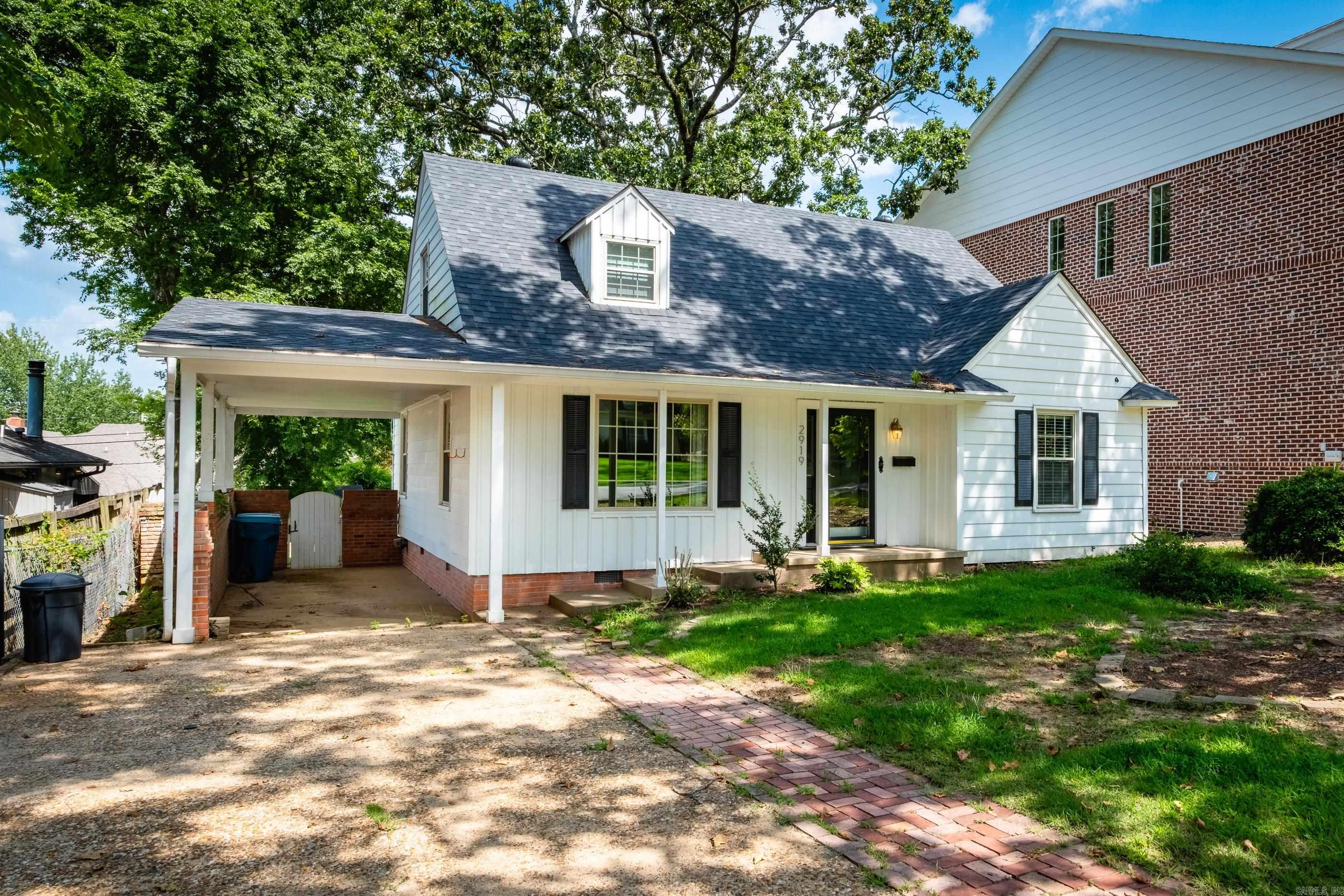 2919 Fillmore Property Photo 3