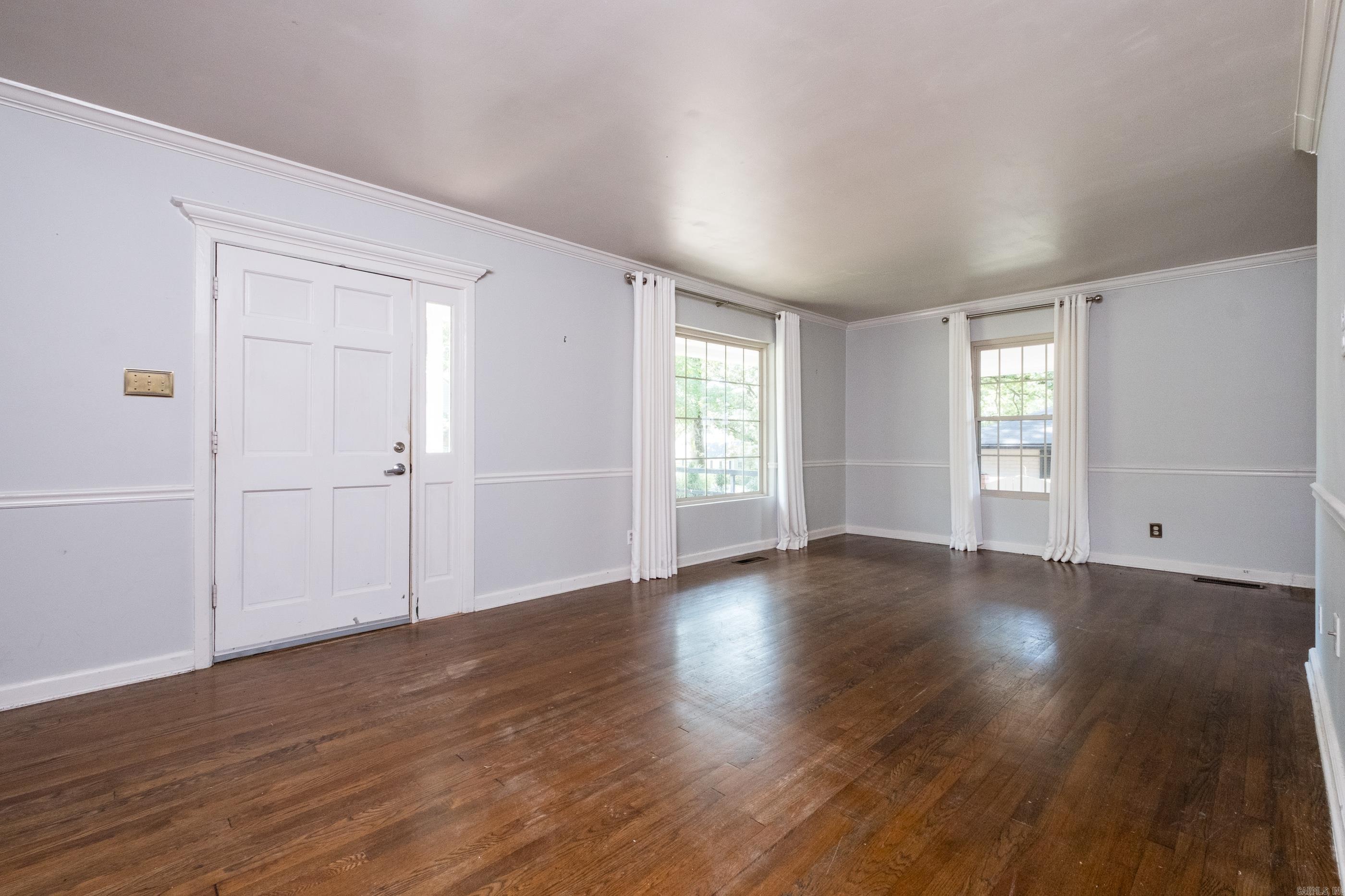 2919 Fillmore Property Photo 7