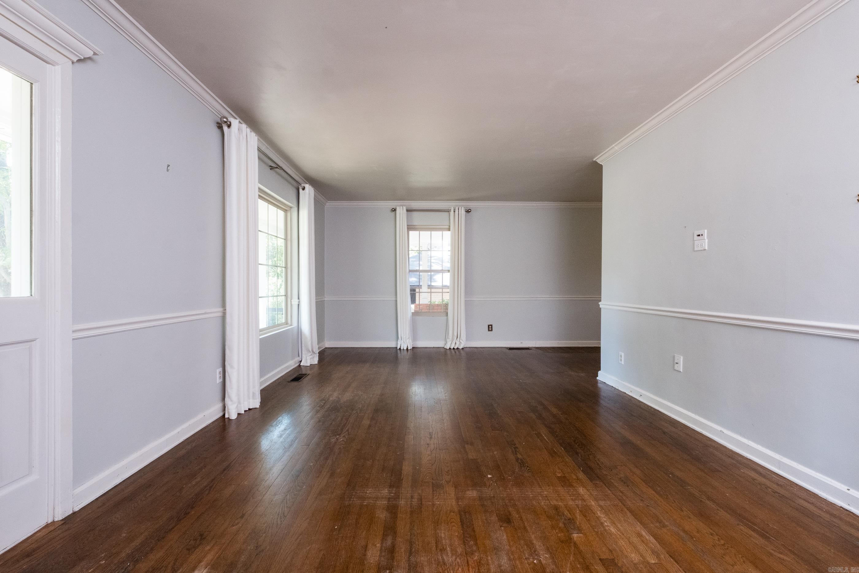 2919 Fillmore Property Photo 8