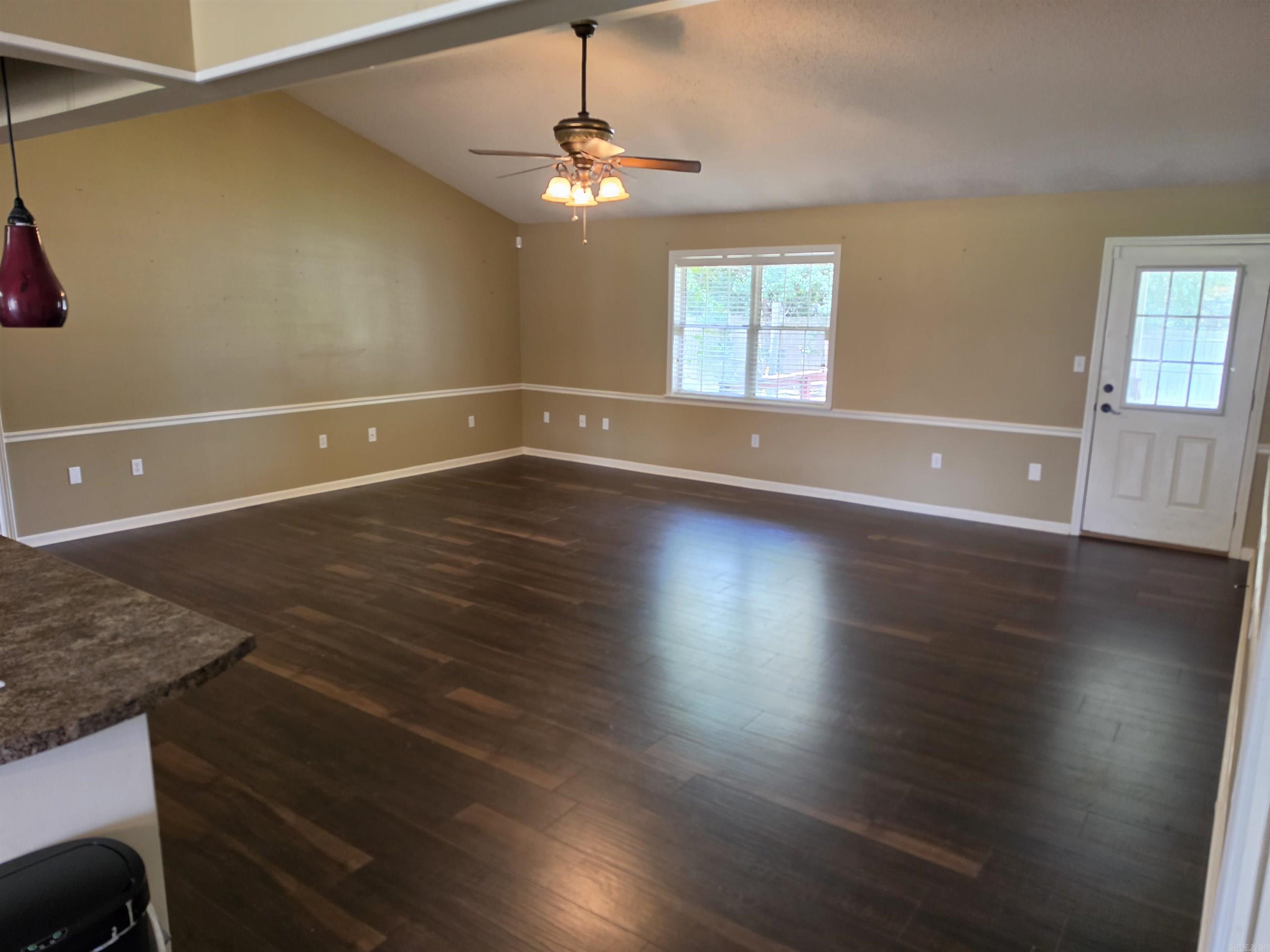 2304 Normandy Lane Property Photo 11