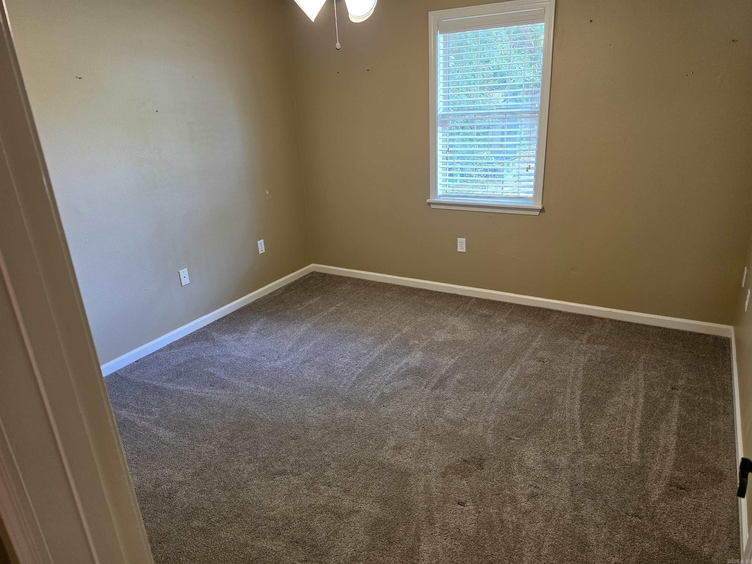 2304 Normandy Lane Property Photo 17