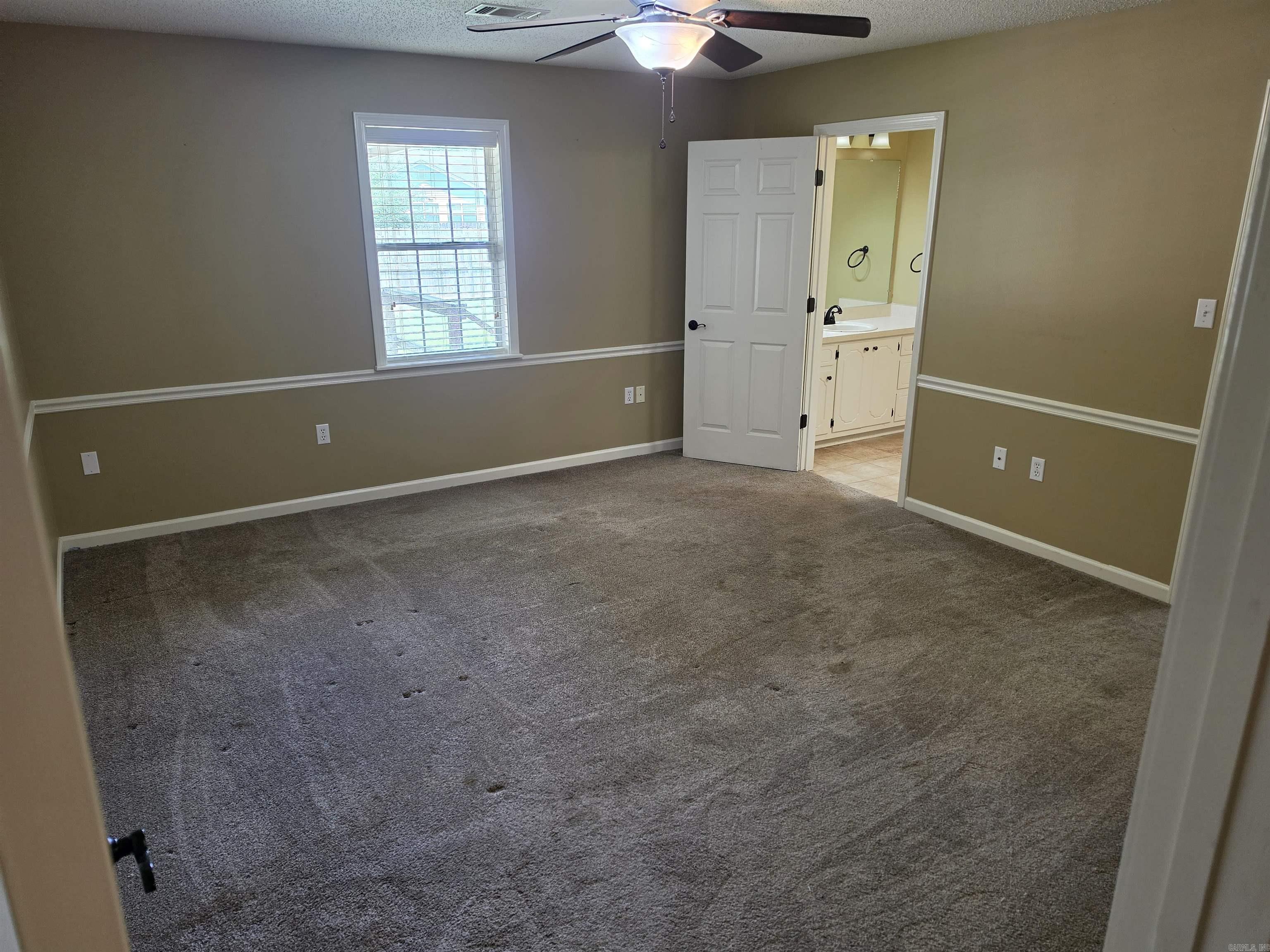2304 Normandy Lane Property Photo 19