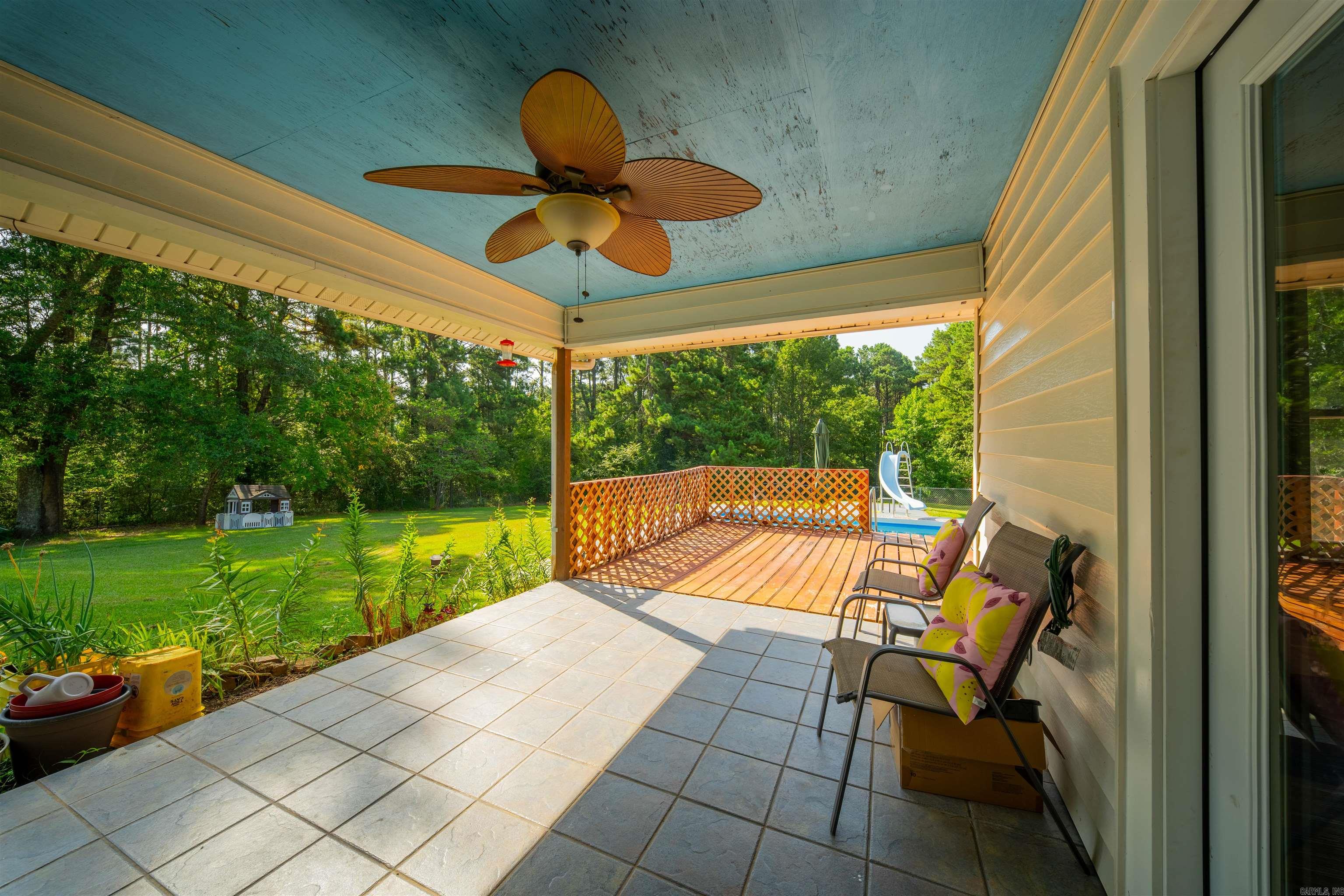 139 Windy Hills Lane Property Photo 6