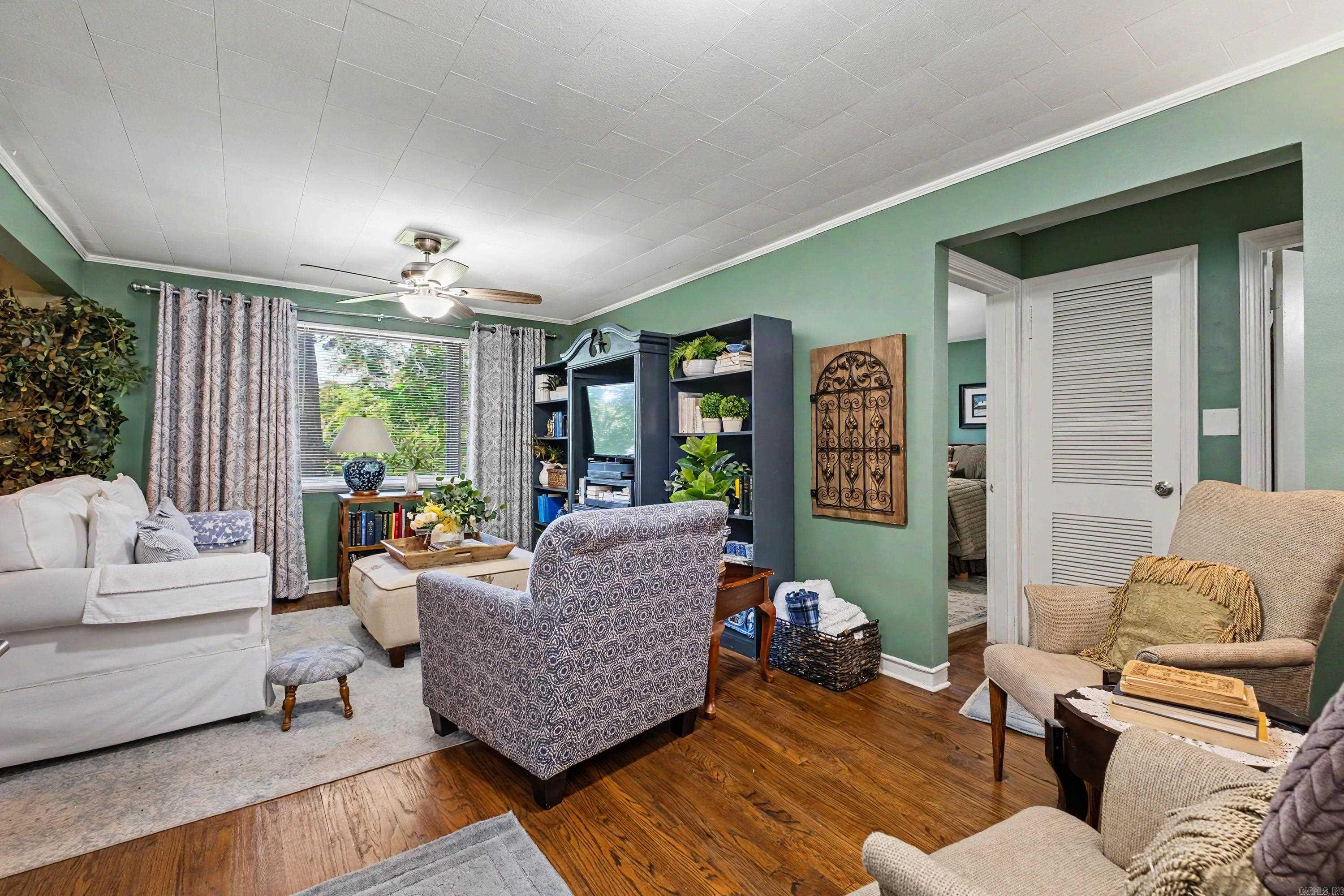 1504 Skyline Drive Property Photo 4