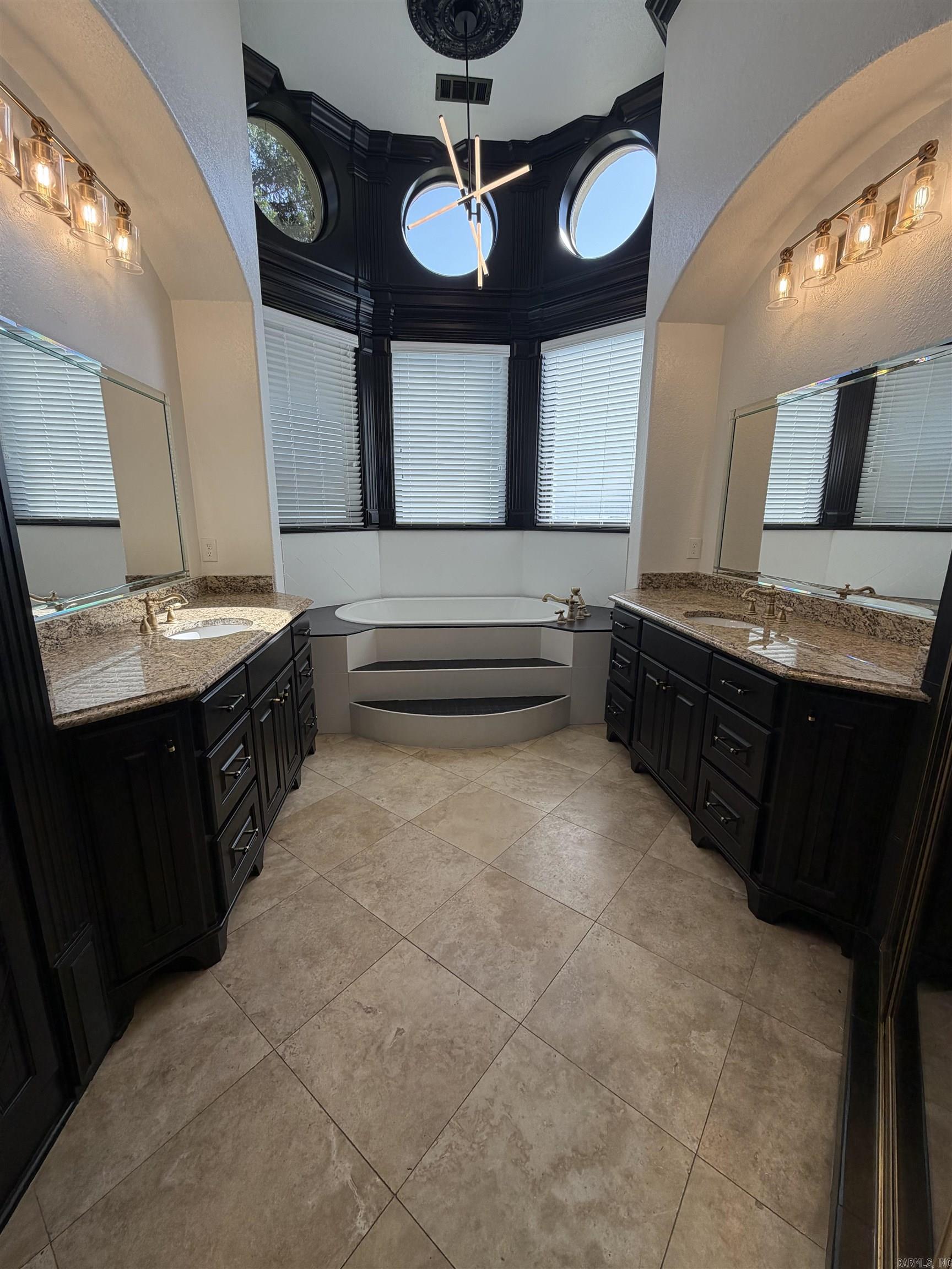 60 Deauville Circle Property Photo 21