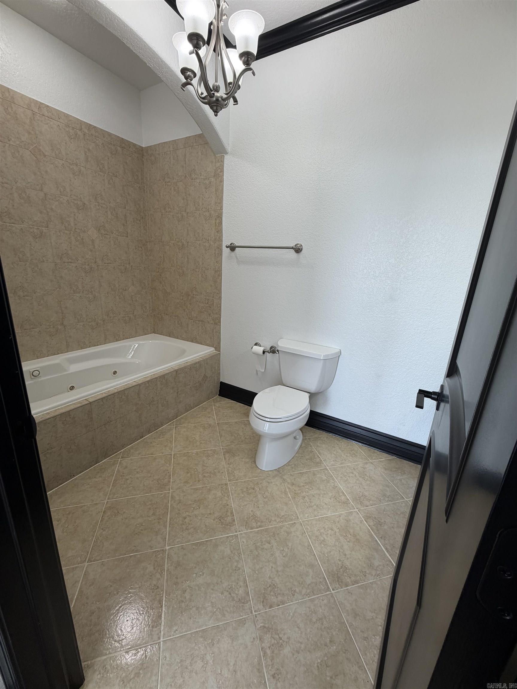 60 Deauville Circle Property Photo 29