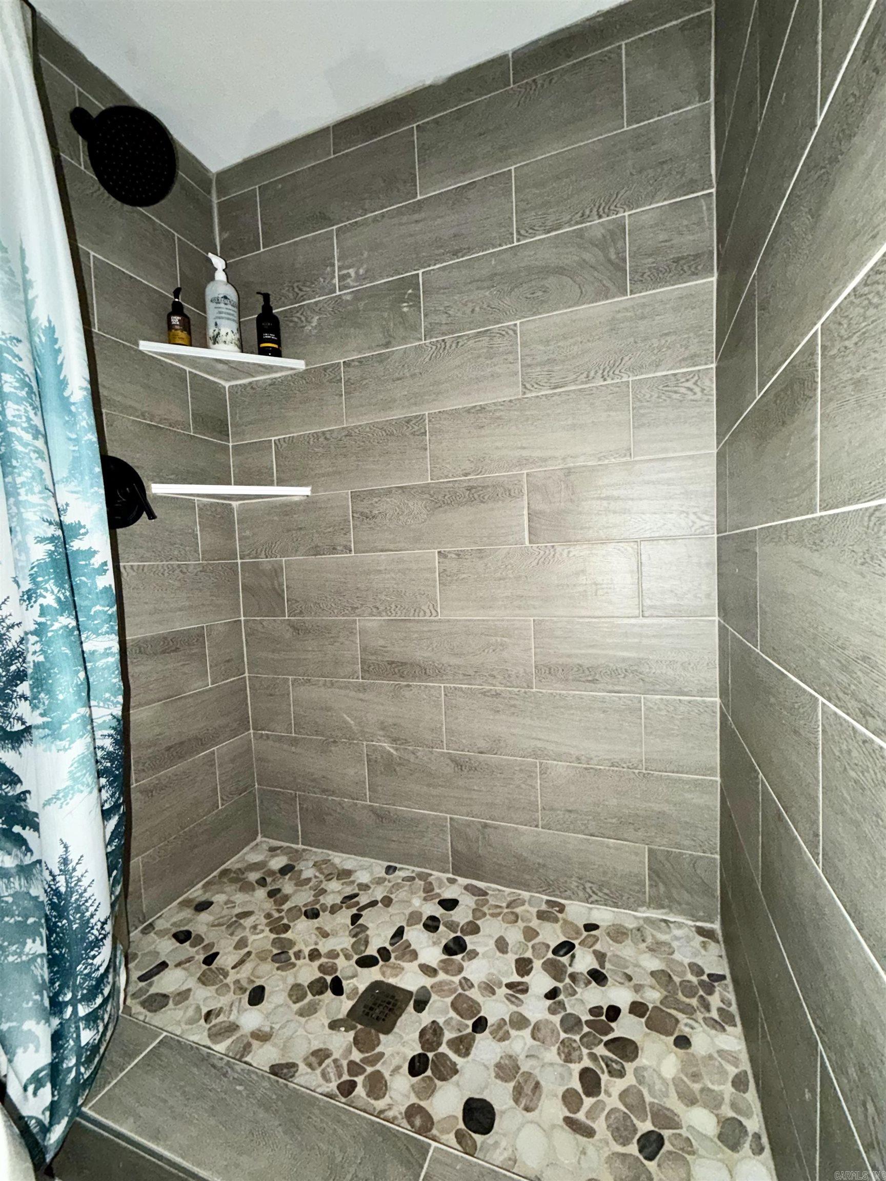 2358 Thunderbird Loop Property Photo 12