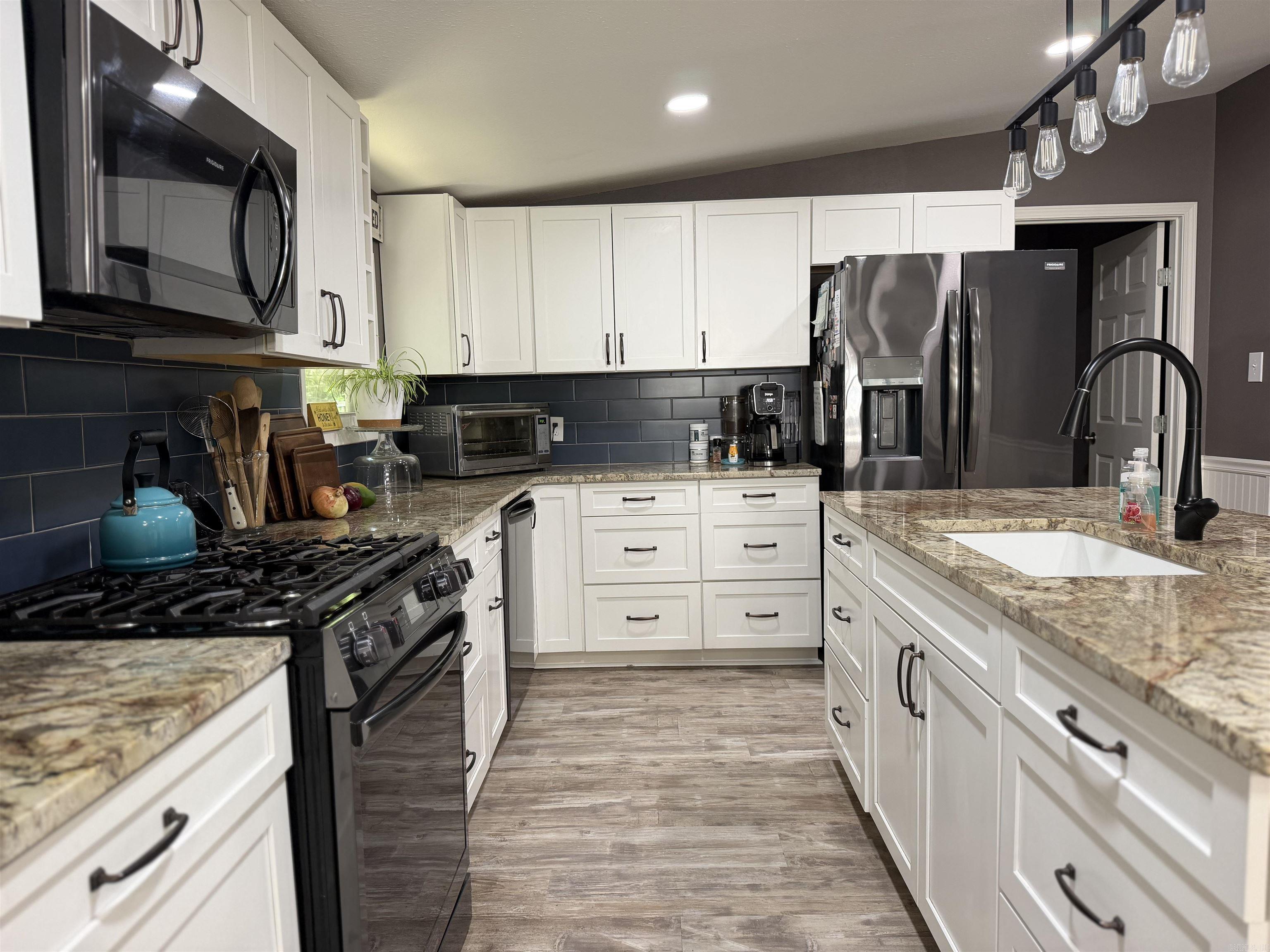 2358 Thunderbird Loop Property Photo 19