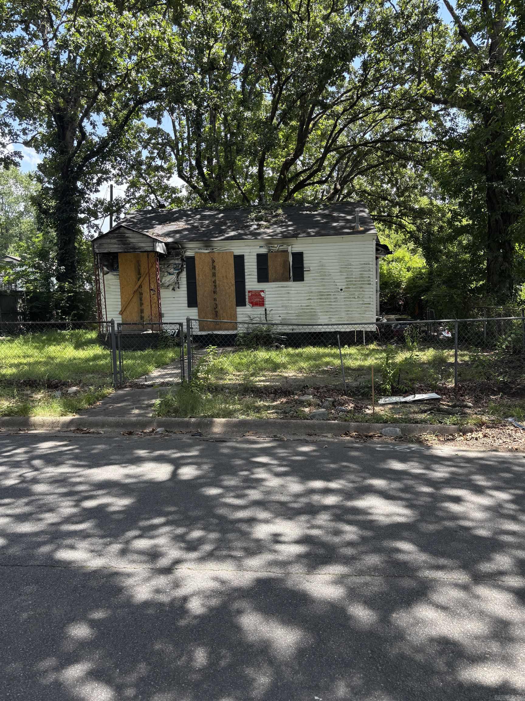 2807 Madison Street Property Photo 1