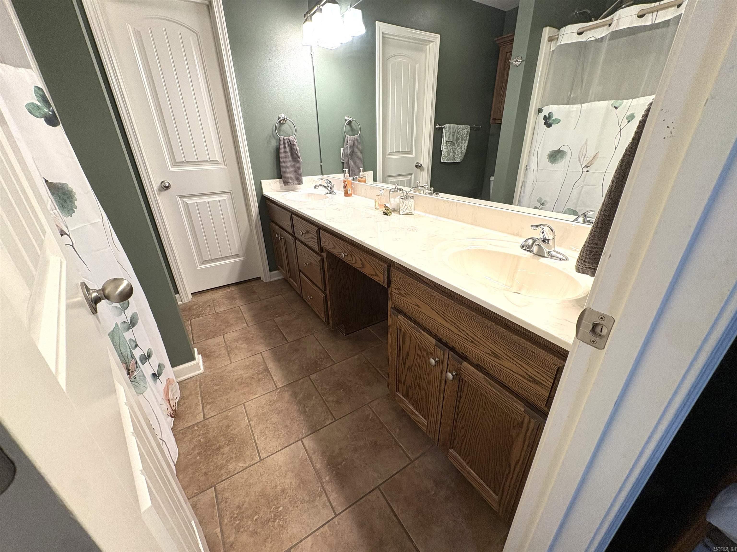 612 Sanibel Street Property Photo 20