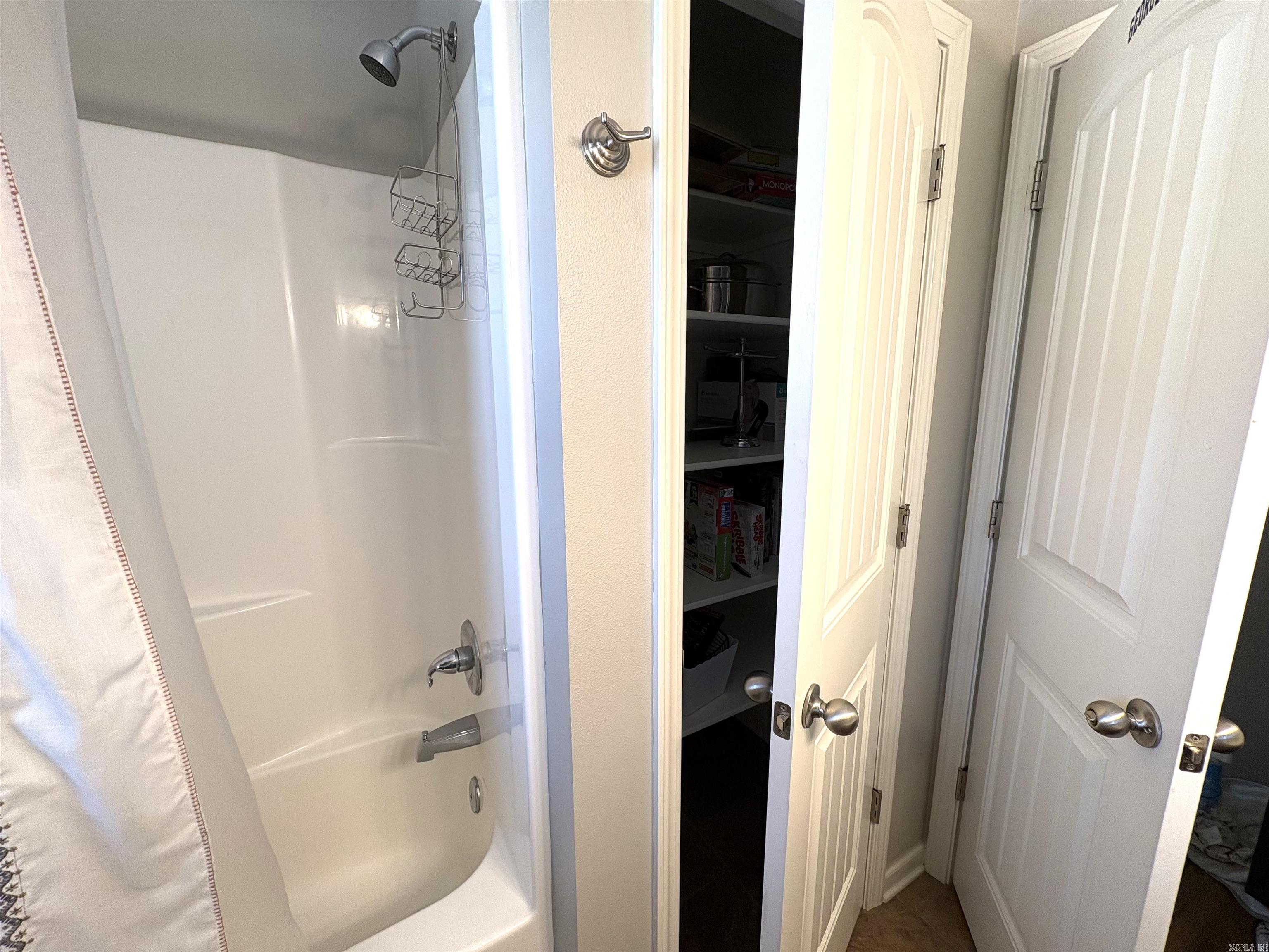 612 Sanibel Street Property Photo 25