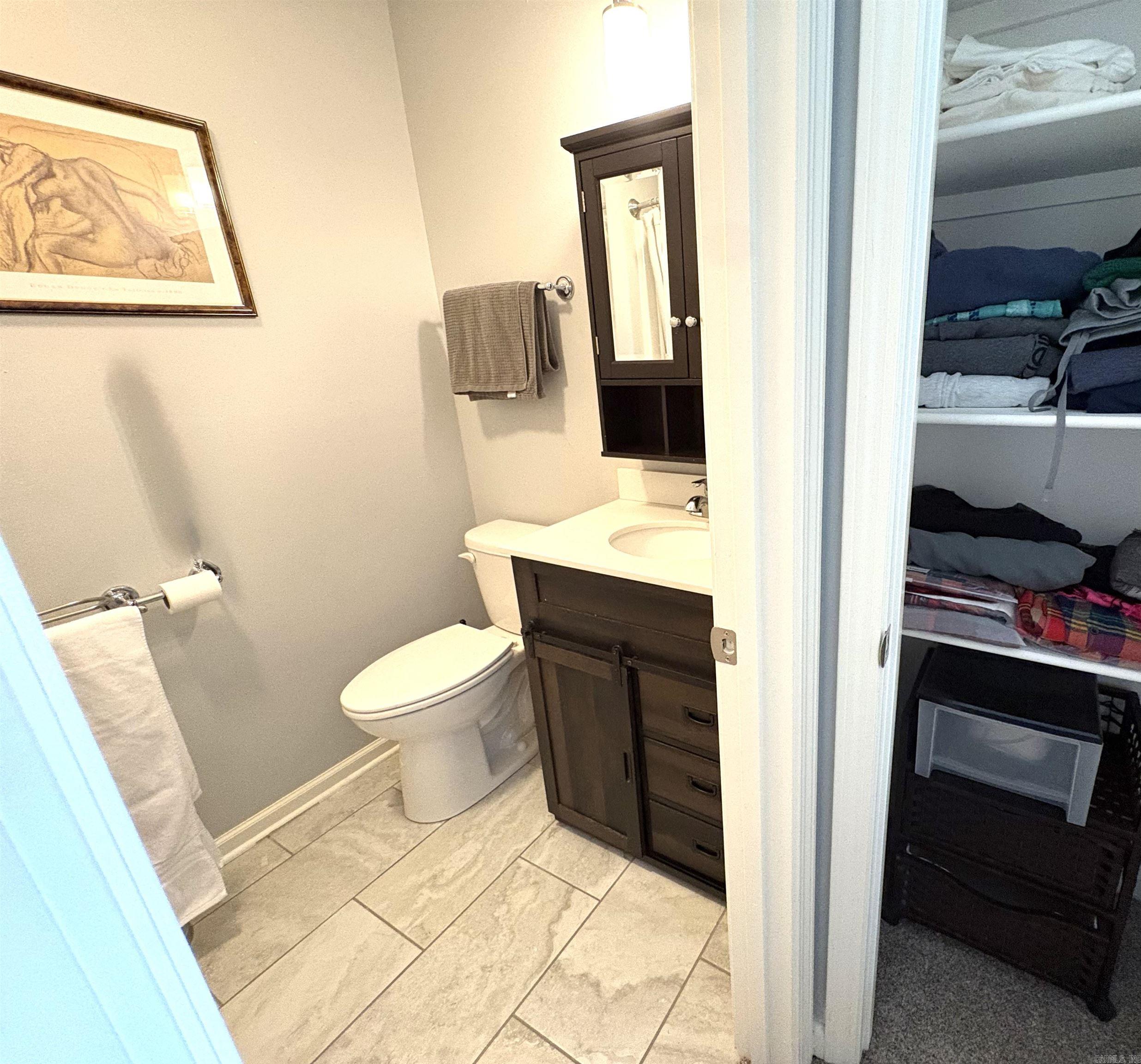 612 Sanibel Street Property Photo 28