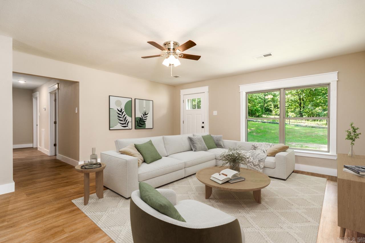 4 Simmons Lane Property Photo 1