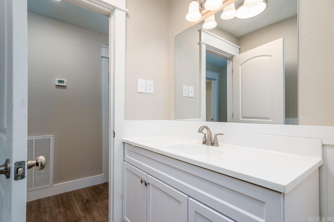 4 Simmons Lane Property Photo 10