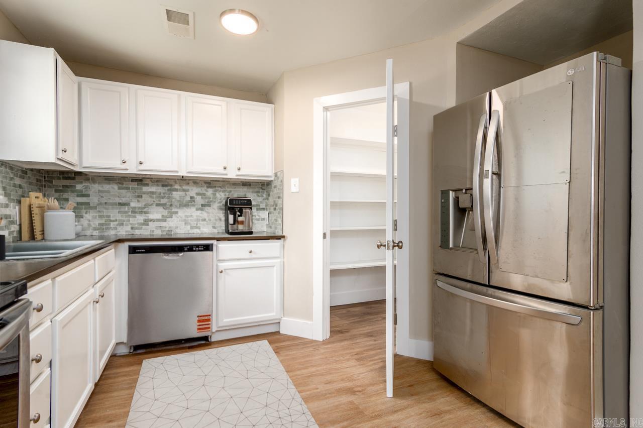 4 Simmons Lane Property Photo 11