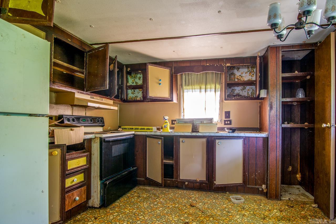 6 Simmons Lane Property Photo 11
