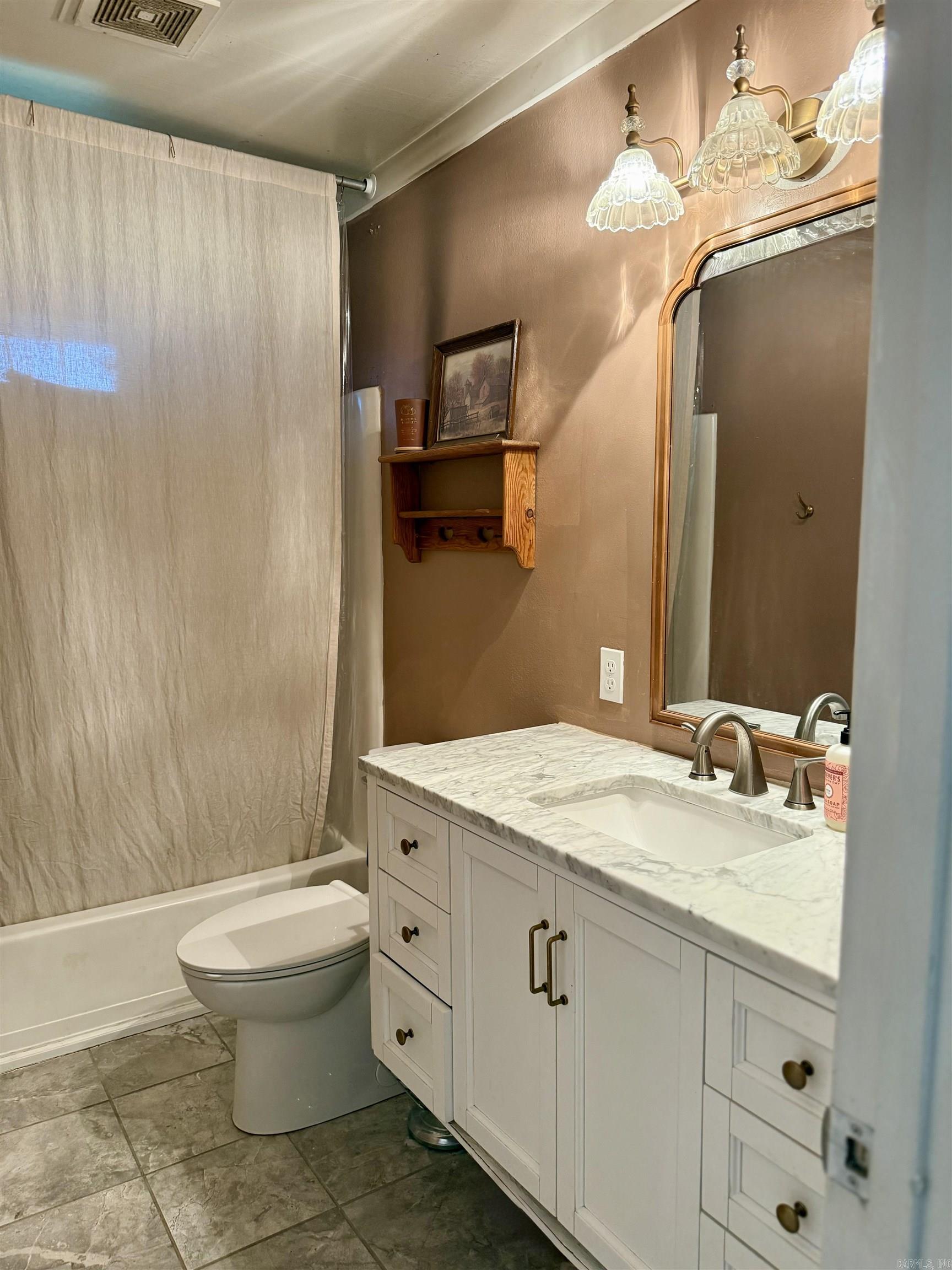 75 New Street Property Photo 13