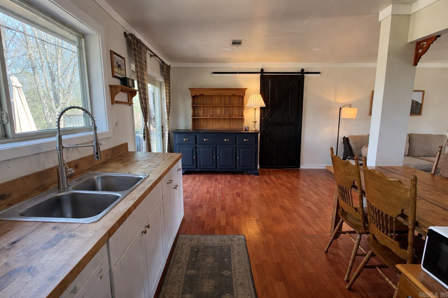 75 New Street Property Photo 29