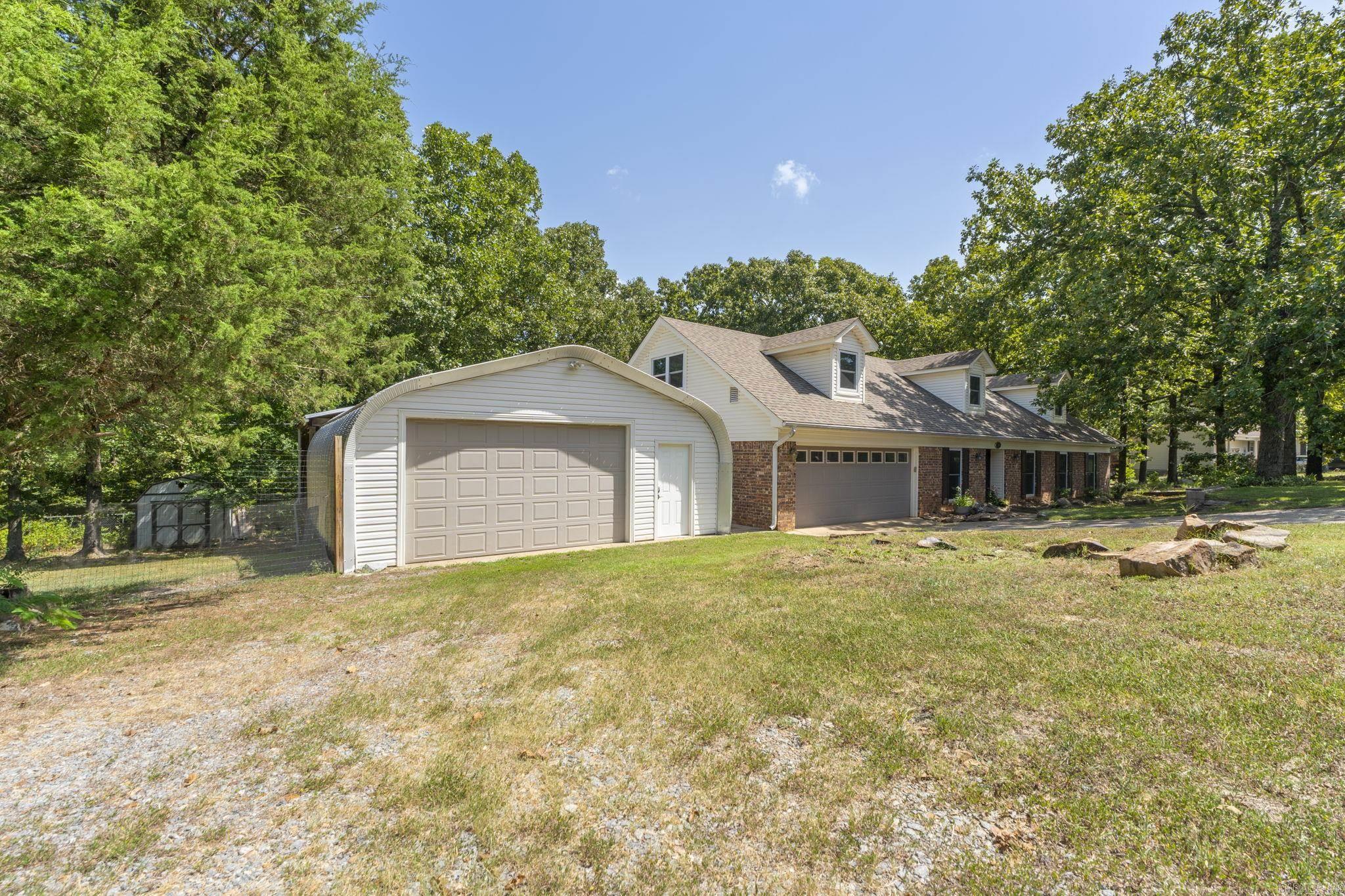 16 Forest Glades Circle Property Photo 4