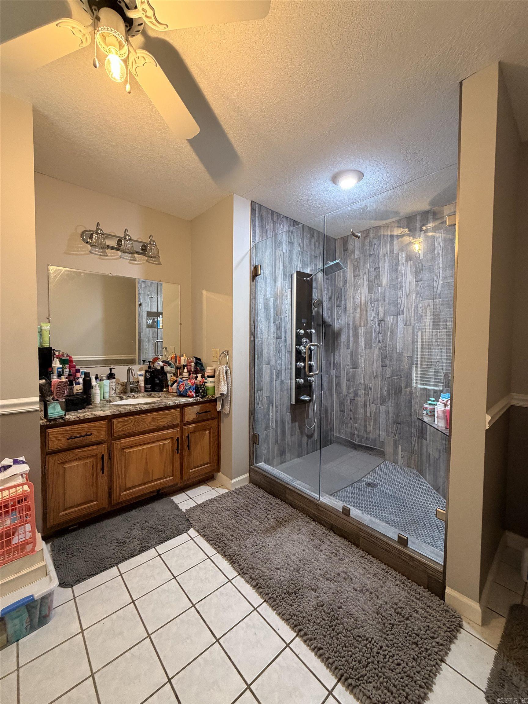 2100 Greene 514 Road Property Photo 18