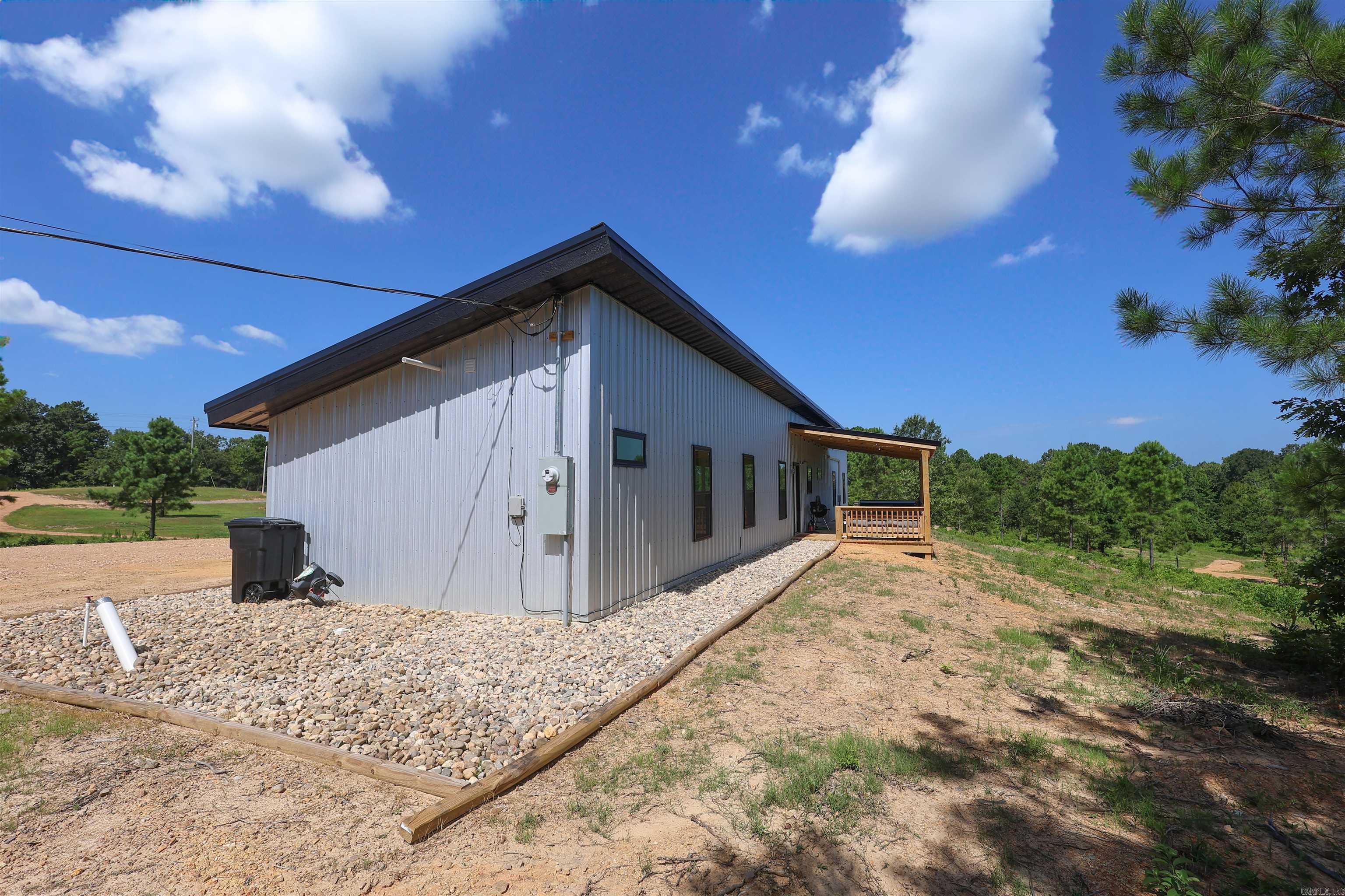 18 Remi Road Property Photo 12
