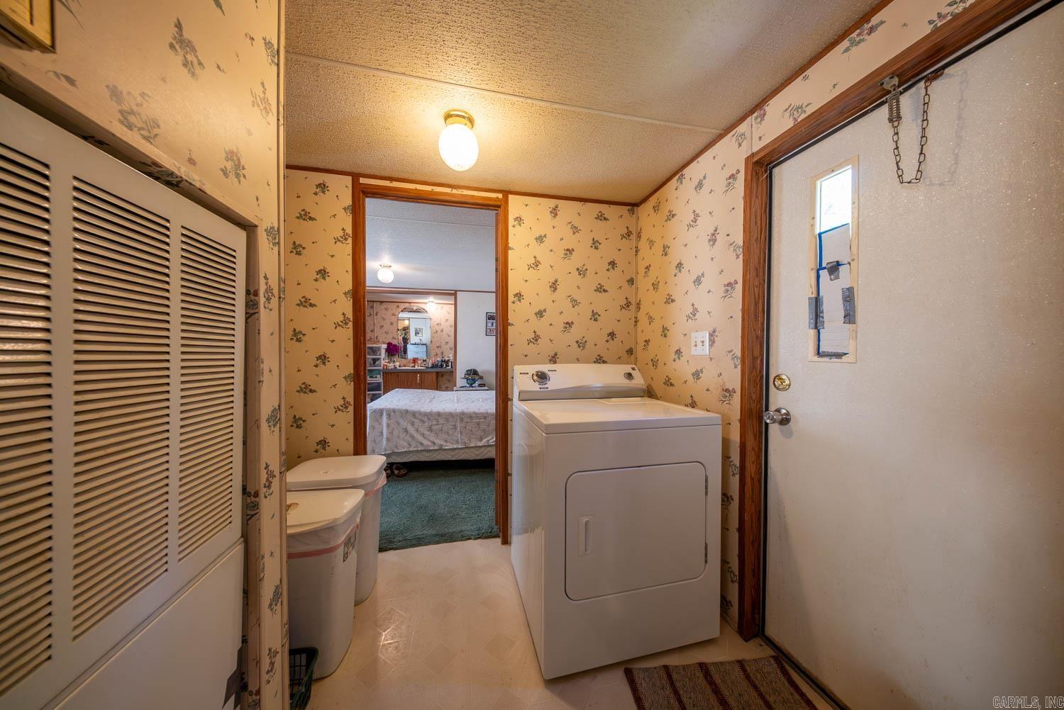 310 County Road 343 Property Photo 17