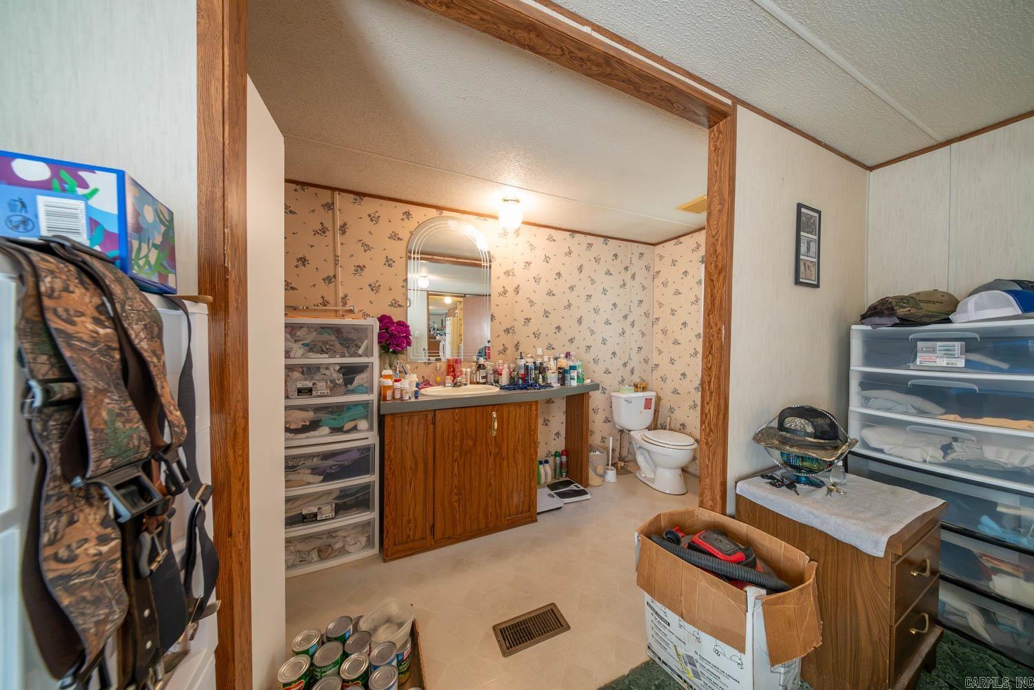 310 County Road 343 Property Photo 21