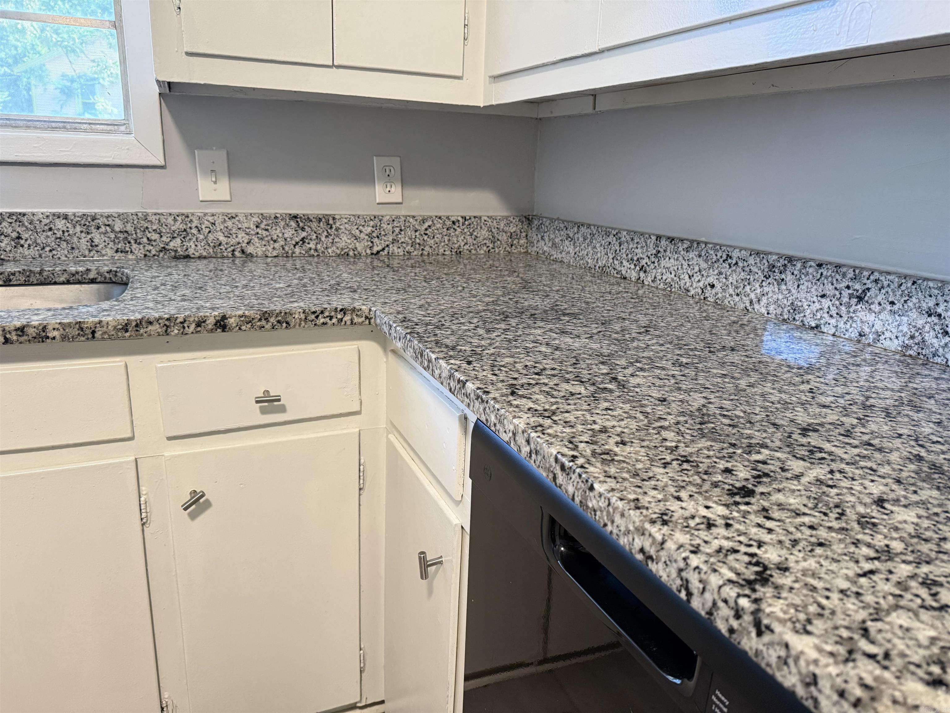 3615 W Capitol Avenue Property Photo 10