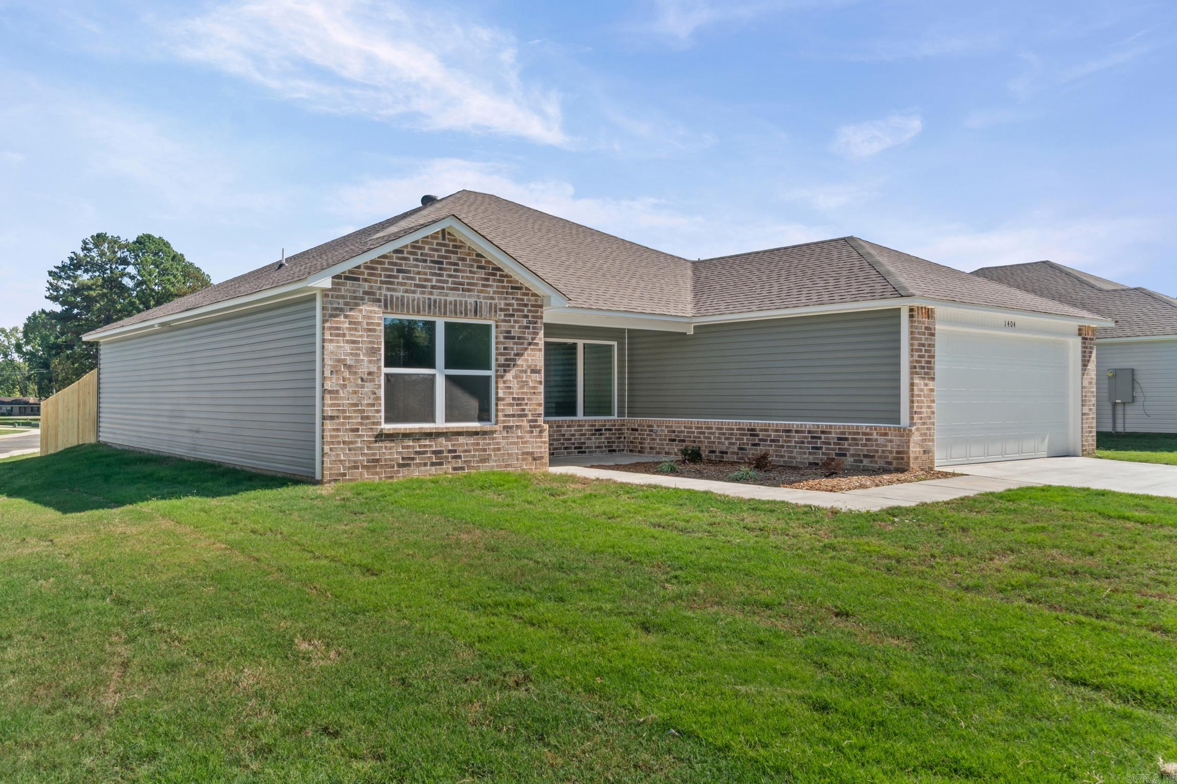 1404 Manor Oaks Boulevard Property Photo 3