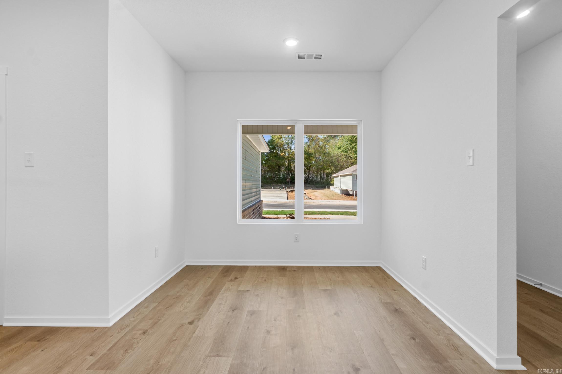 1404 Manor Oaks Boulevard Property Photo 15