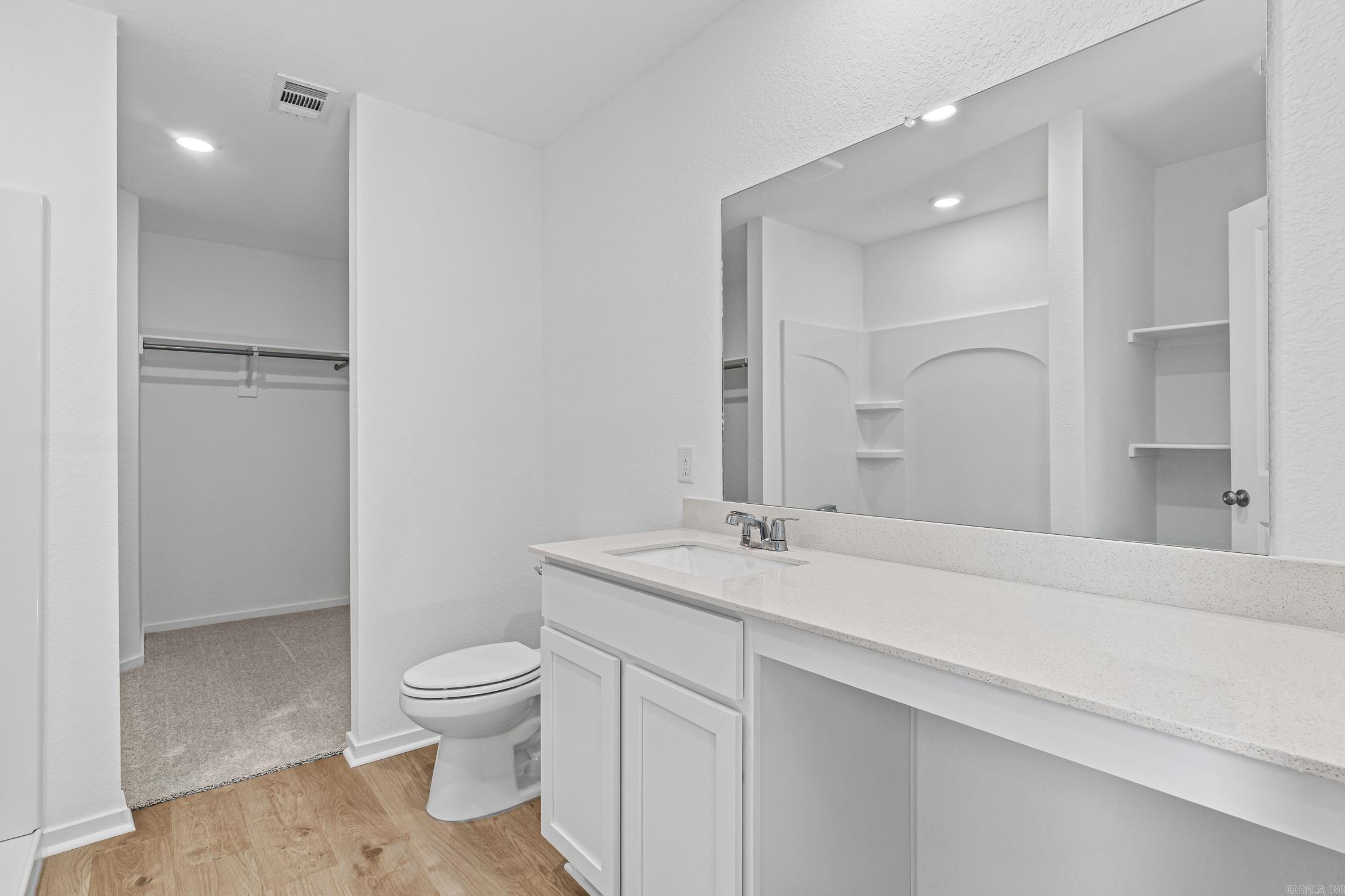 1404 Manor Oaks Boulevard Property Photo 18