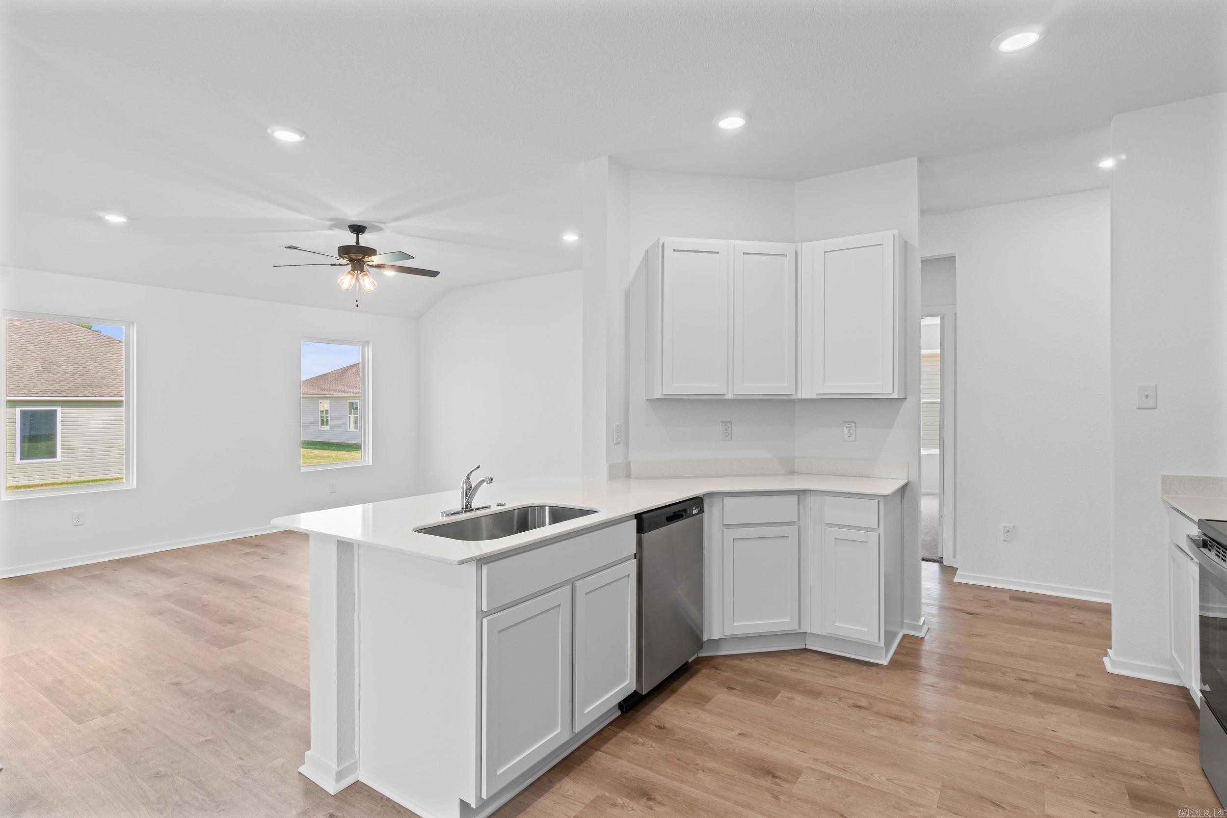 1406 Manor Oaks Boulevard Property Photo 12