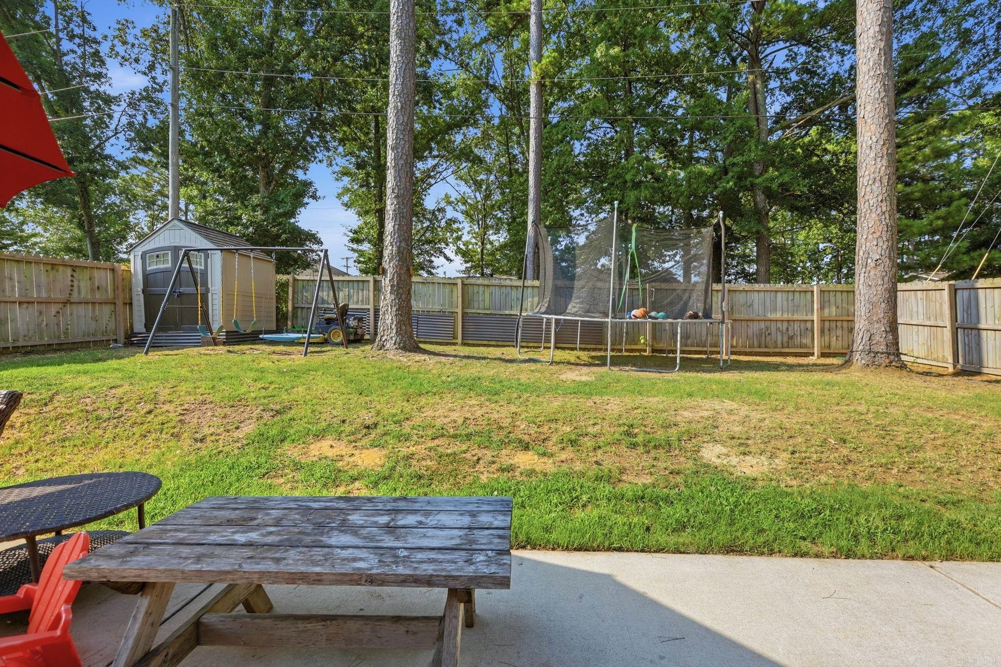 200 Greenwood Avenue Property Photo 33