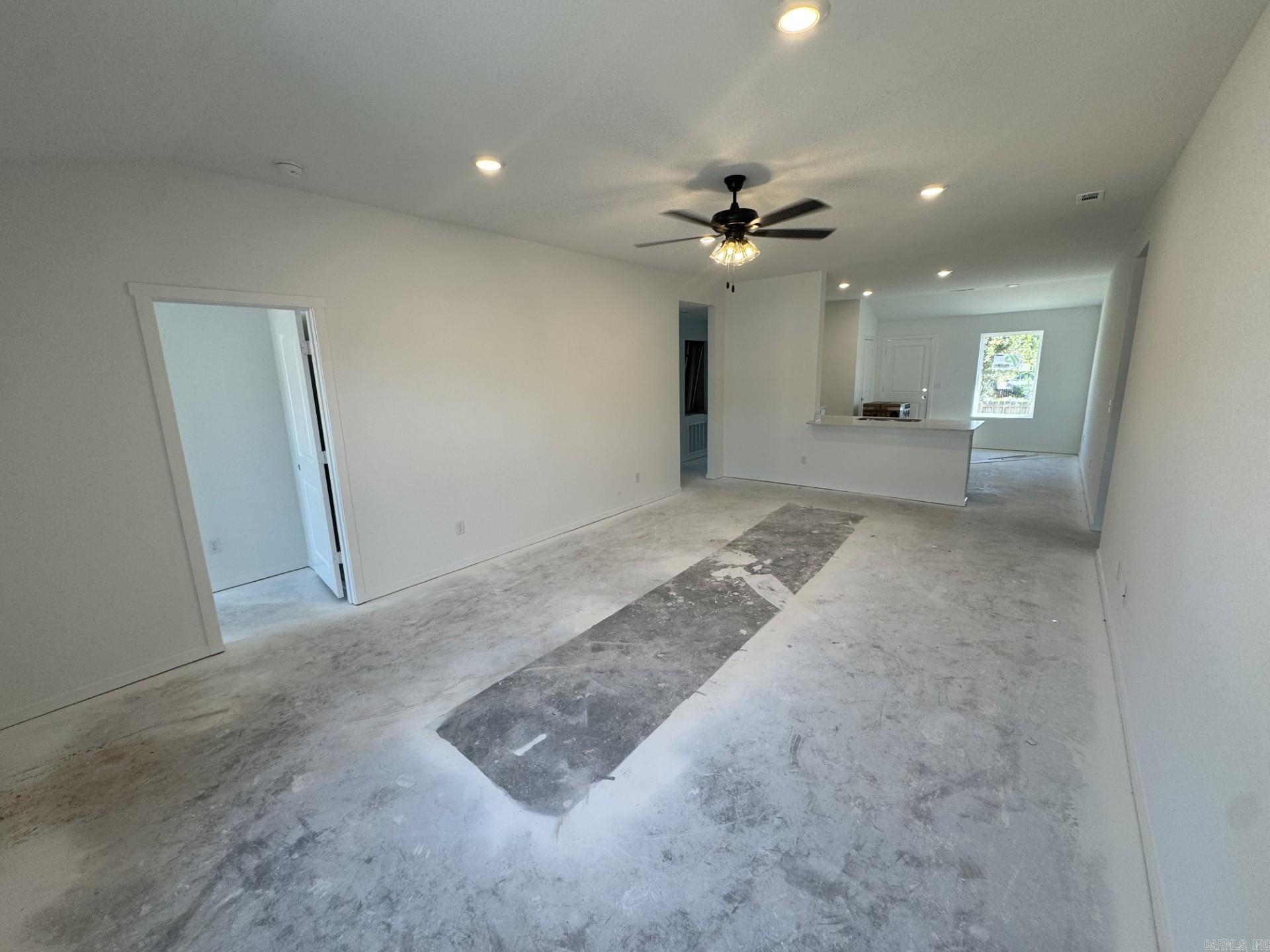 2261 Sam Tillery Drive Property Photo 3