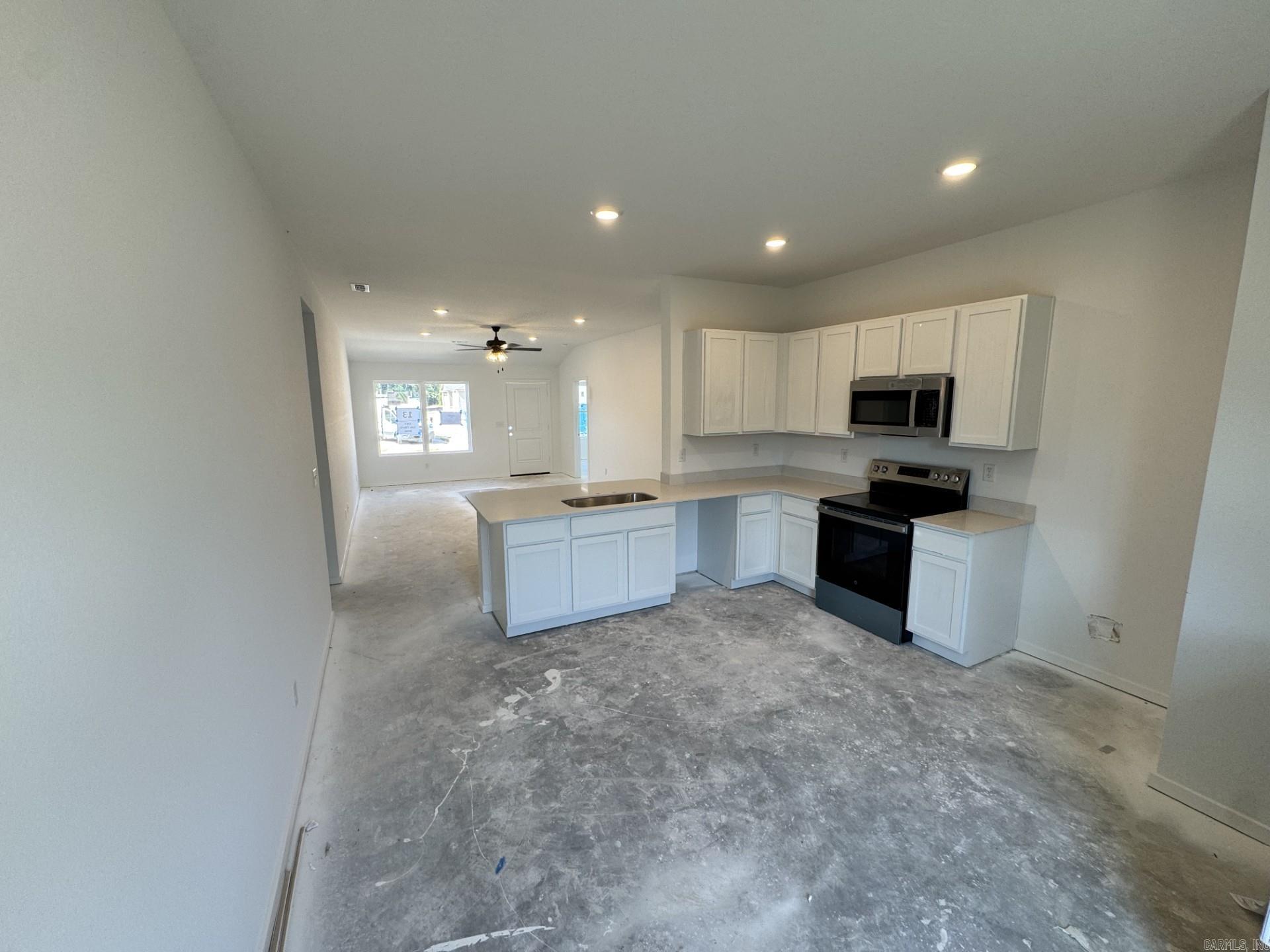 2261 Sam Tillery Drive Property Photo 4