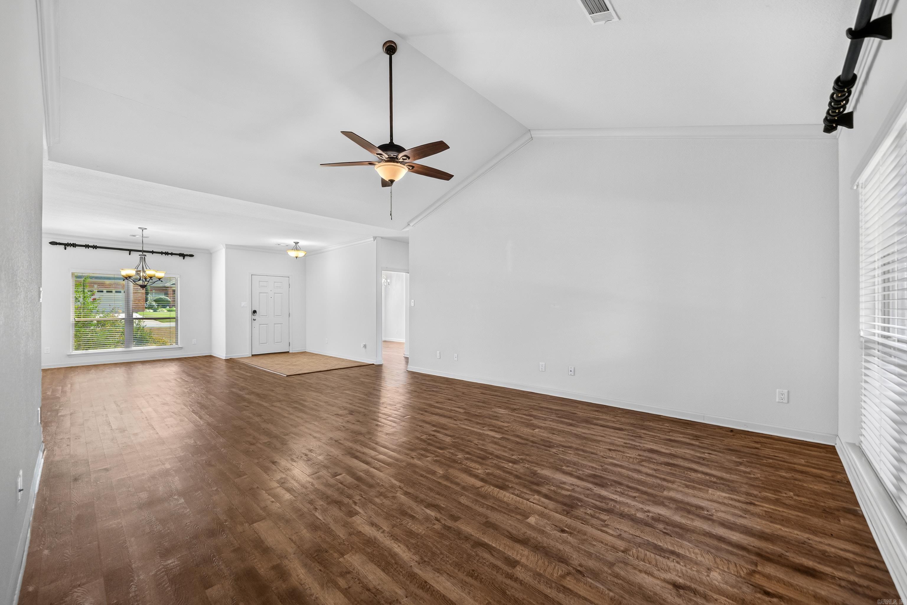 312 Willowbend Circle Property Photo 6