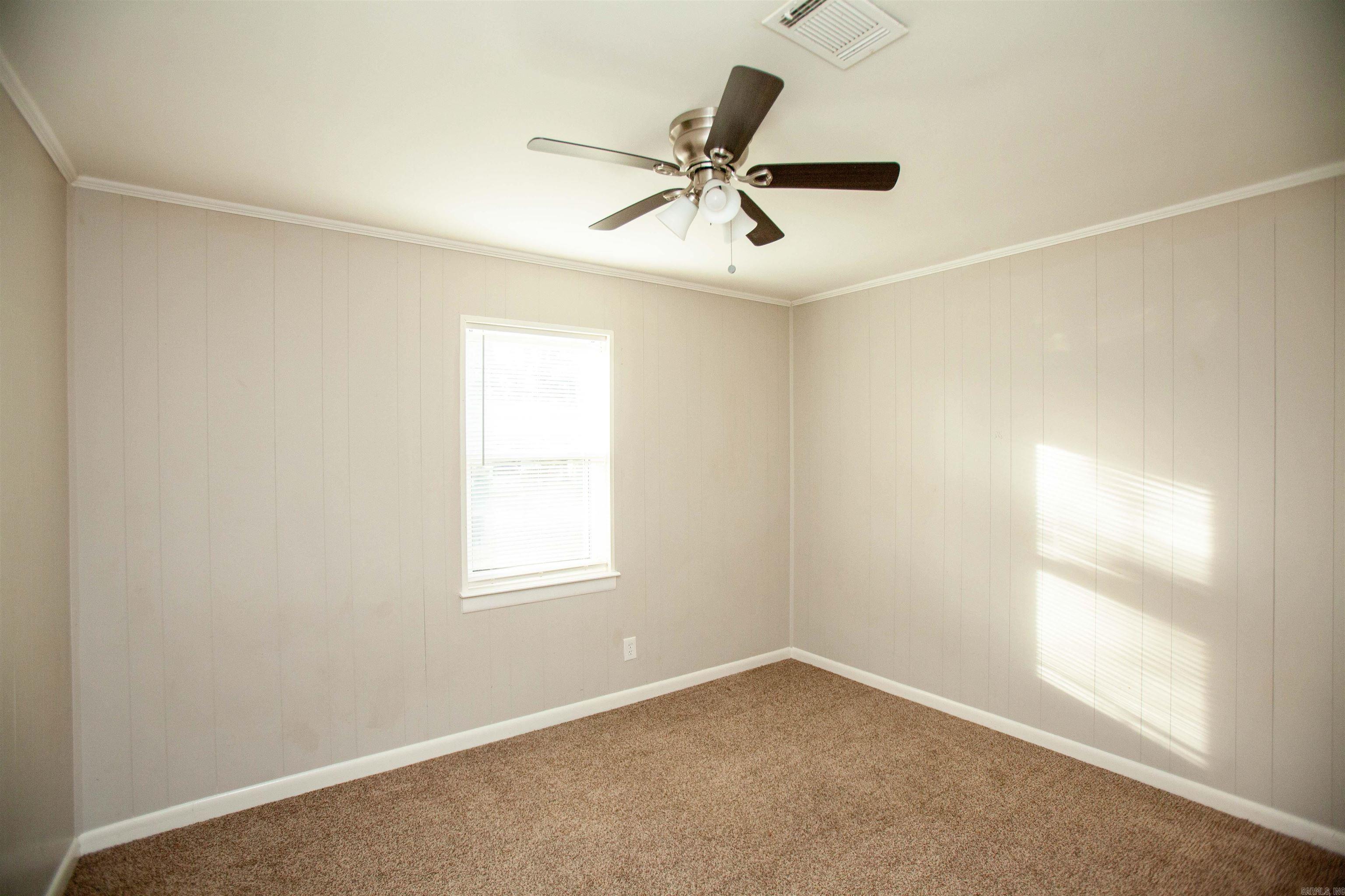 117 Laurel Street Property Photo 14