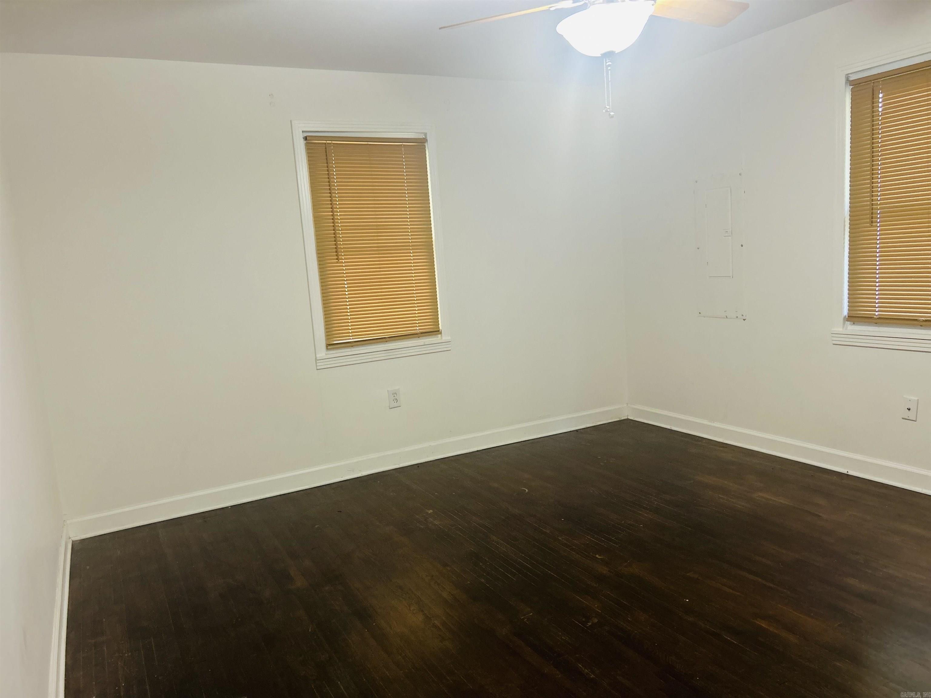 702 King Ave Property Photo 10