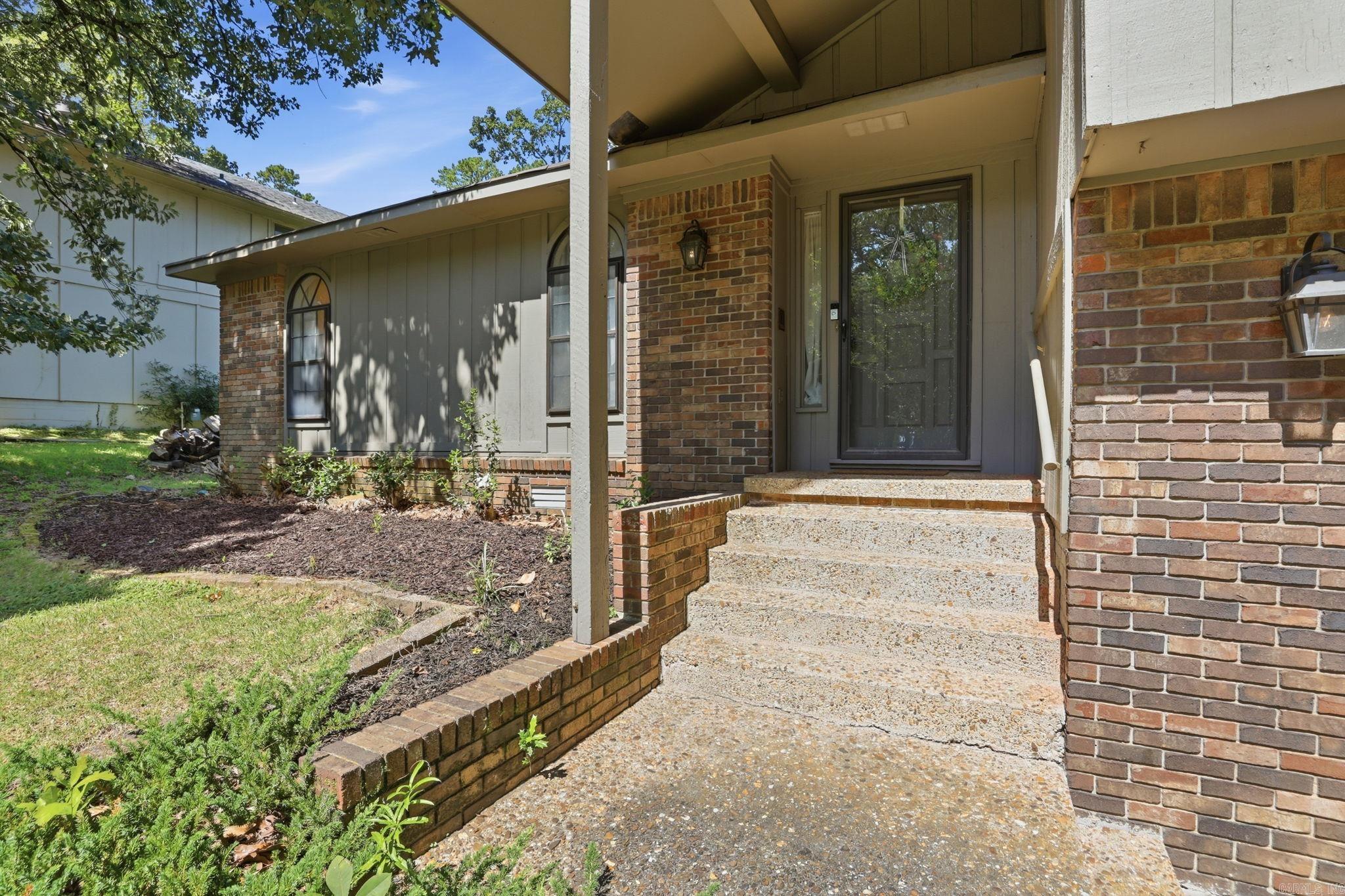 12 Kings Court Property Photo 5