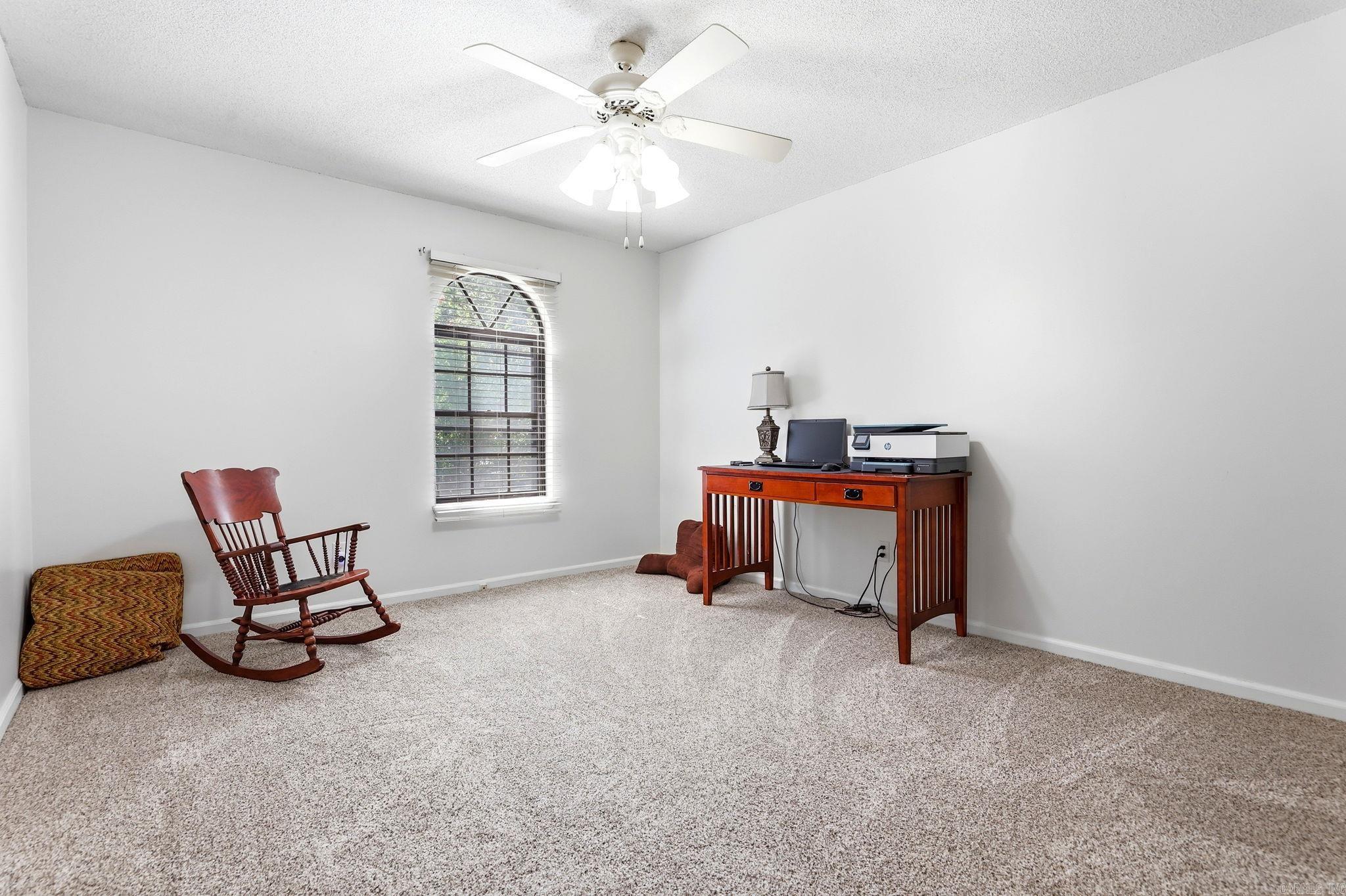 12 Kings Court Property Photo 25
