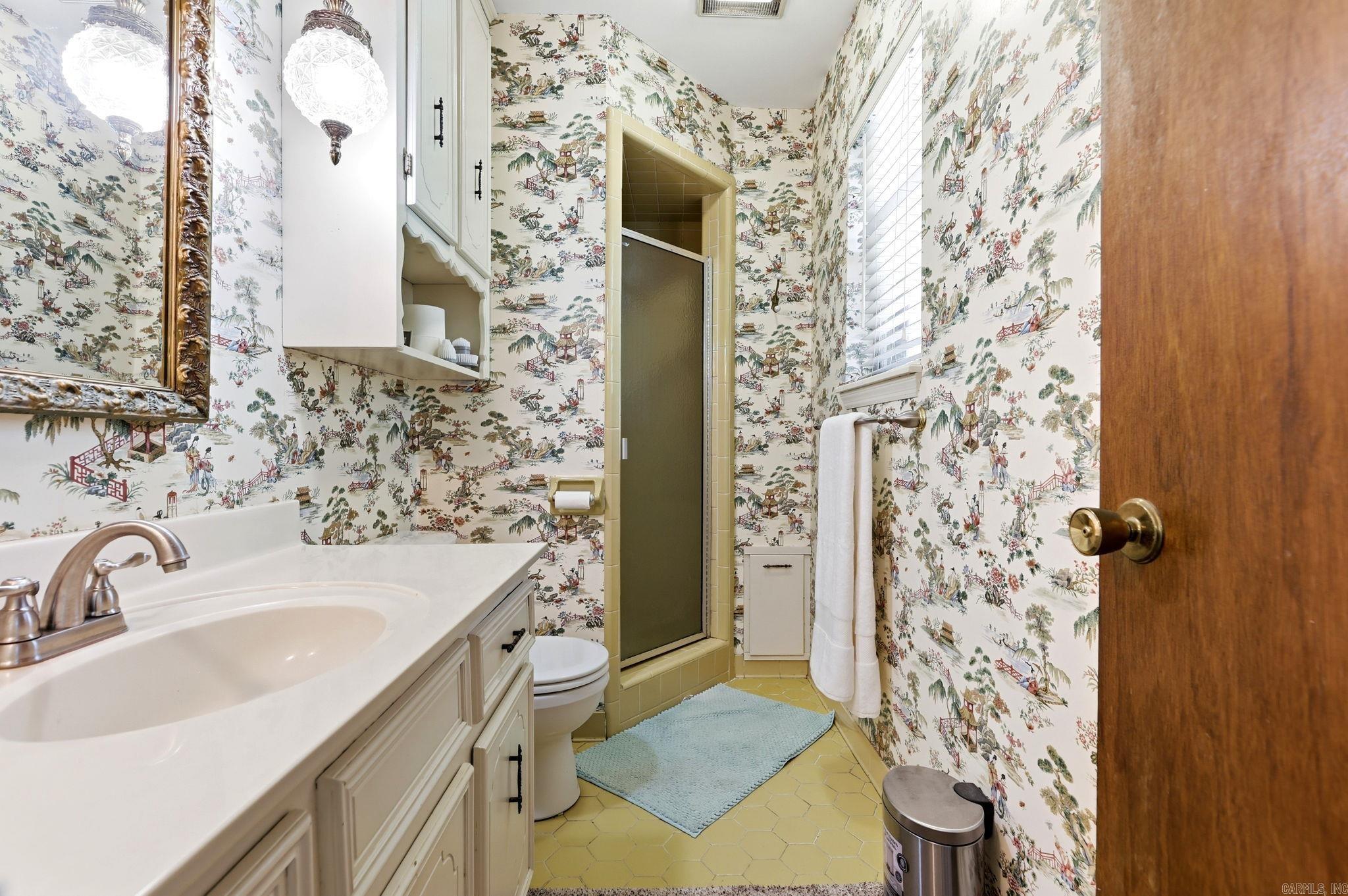 12 Kings Court Property Photo 33