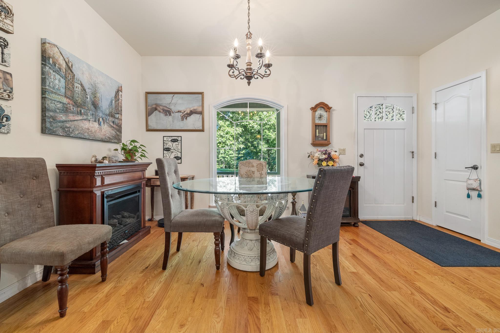 416 Meadow Lark Drive Property Photo 4