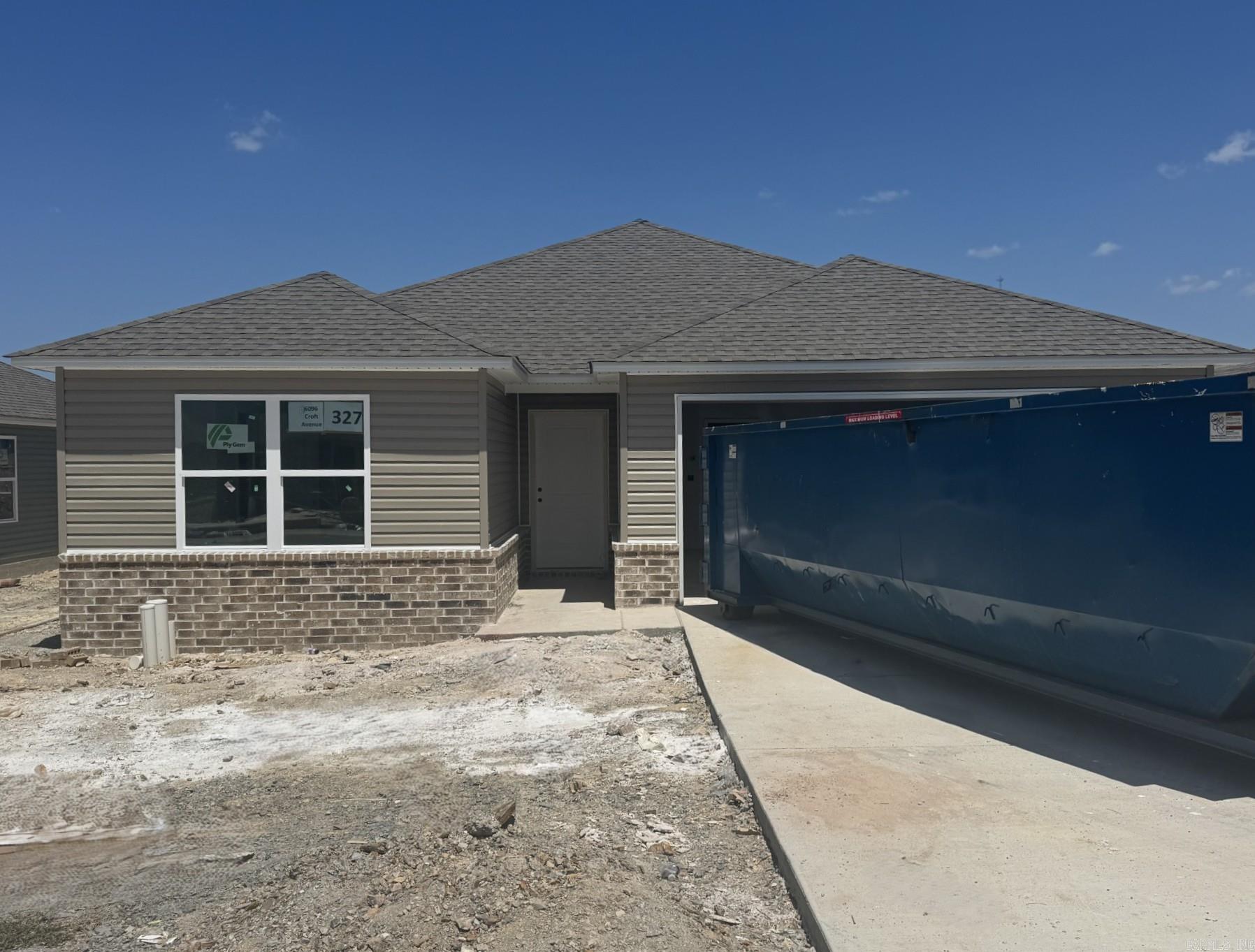 6096 Croft Avenue Property Photo 1