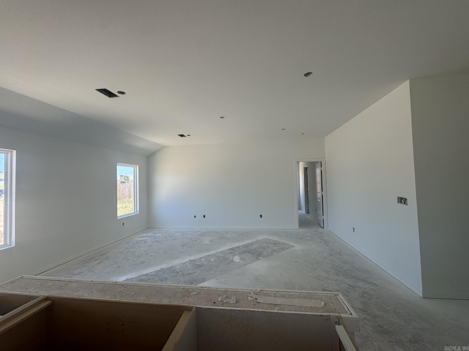 6096 Croft Avenue Property Photo 5